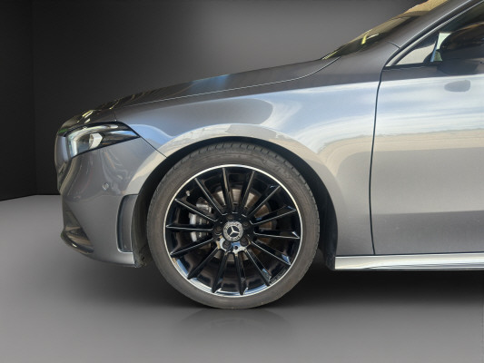 MERCEDES-BENZ A 180 Night Star AMG Line-image-6
