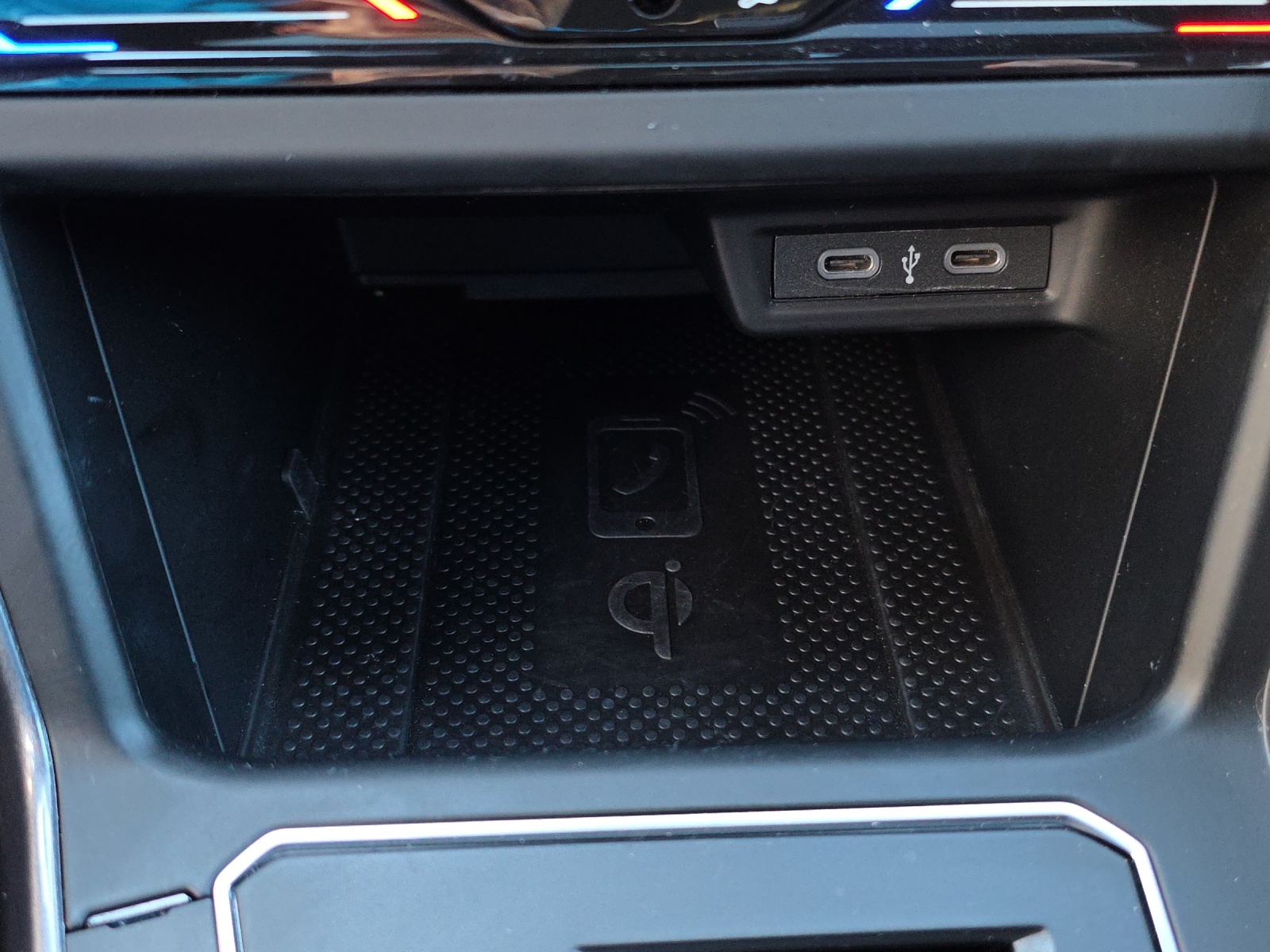 VW Polo 2.0 TSI GTI DSG mit Panoramadach, Rückfahrkamera, ACC, Navi, BeatsAudio, usw.-image-26