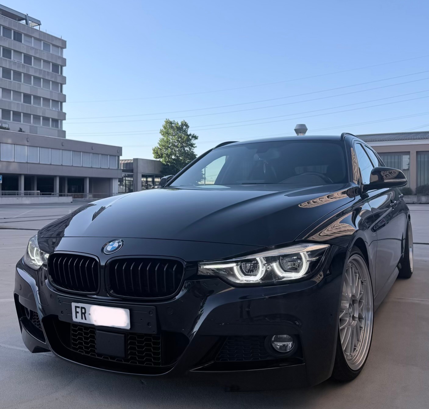BMW 340i xDrive-image-0