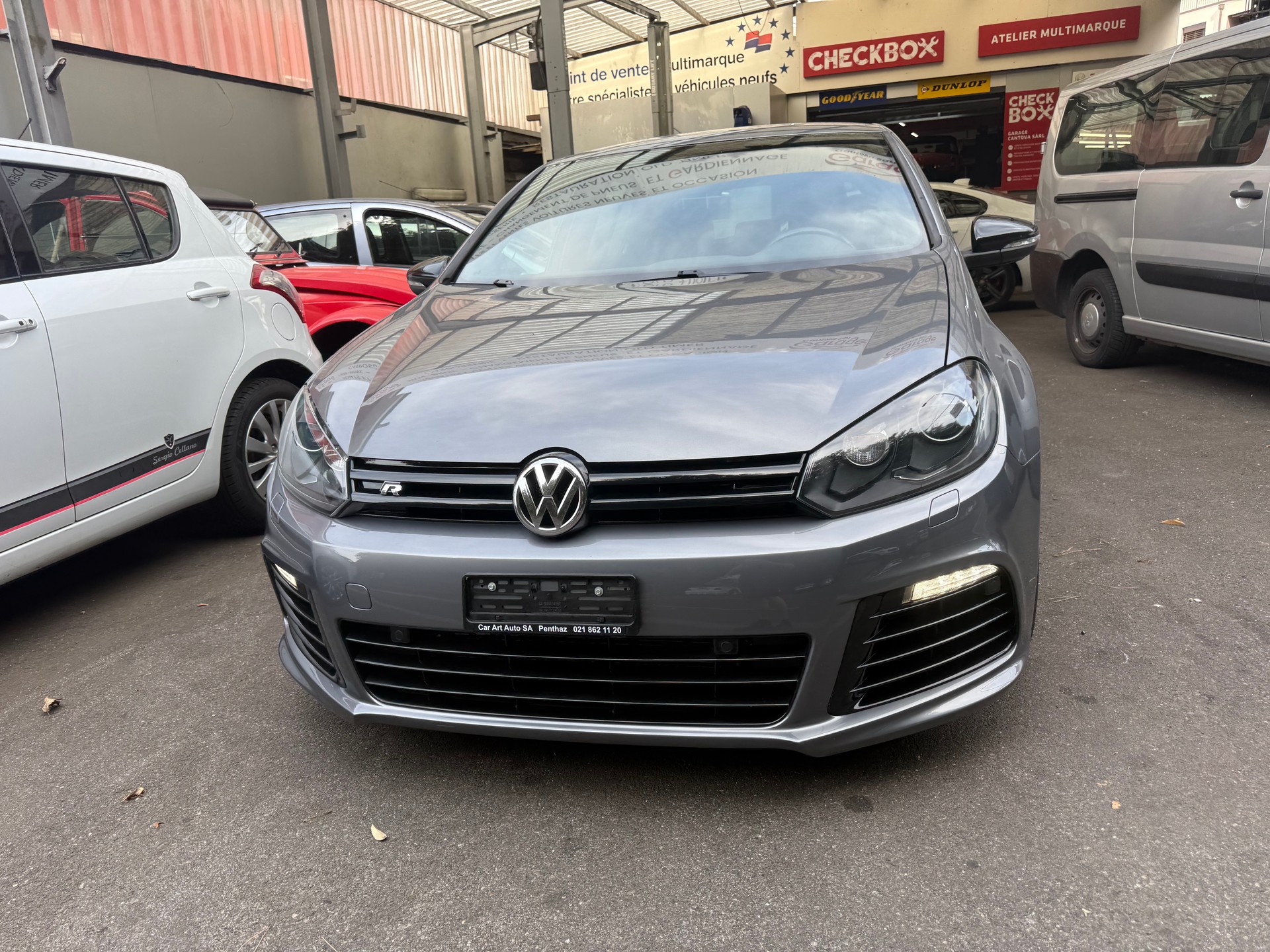 VW Golf 2.0 TSI R 4Motion DSG-image-1