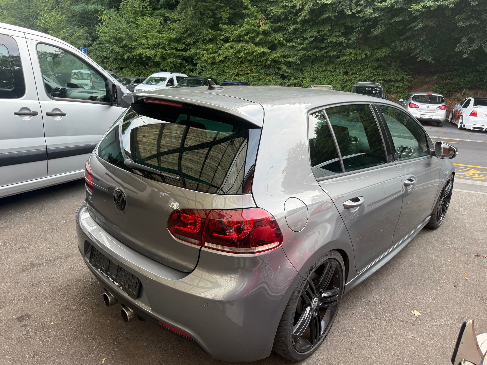 VW Golf 2.0 TSI R 4Motion DSG-image-7