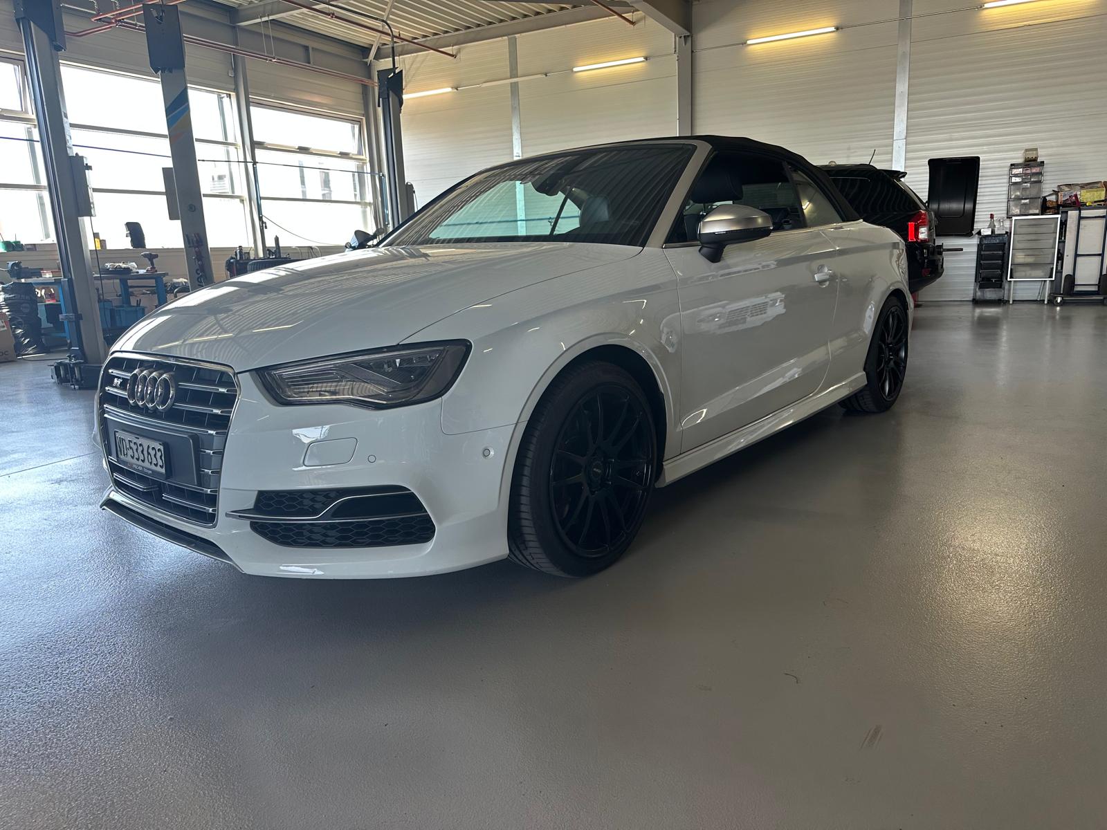 AUDI S3 Cabrio 2.0 TFSI quattro S-tronic-image-0