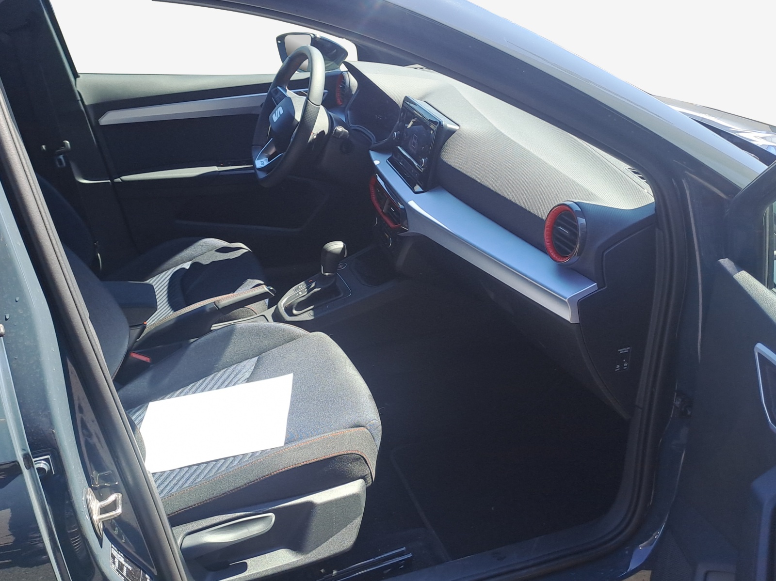 SEAT Ibiza 1.0 EcoTSI 75 Edition DSG-image-13