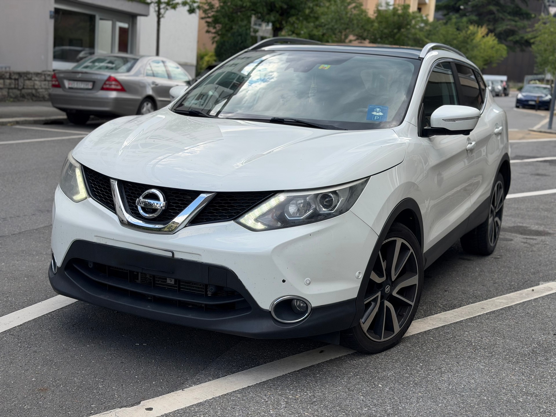 NISSAN Qashqai 1.6 dCi tekna Xtronic CVT