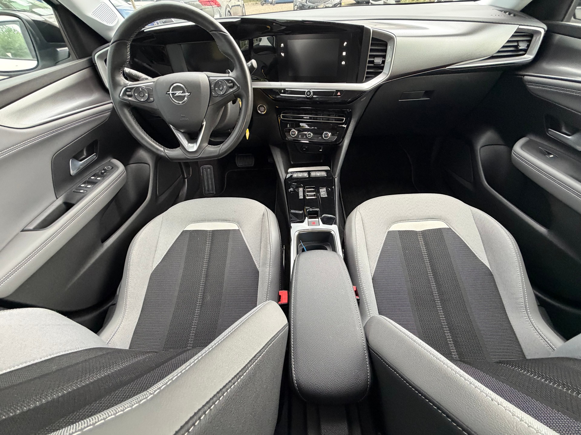 OPEL Mokka 1.2 Direct Injection Turbo Elegance Aut.-image-10