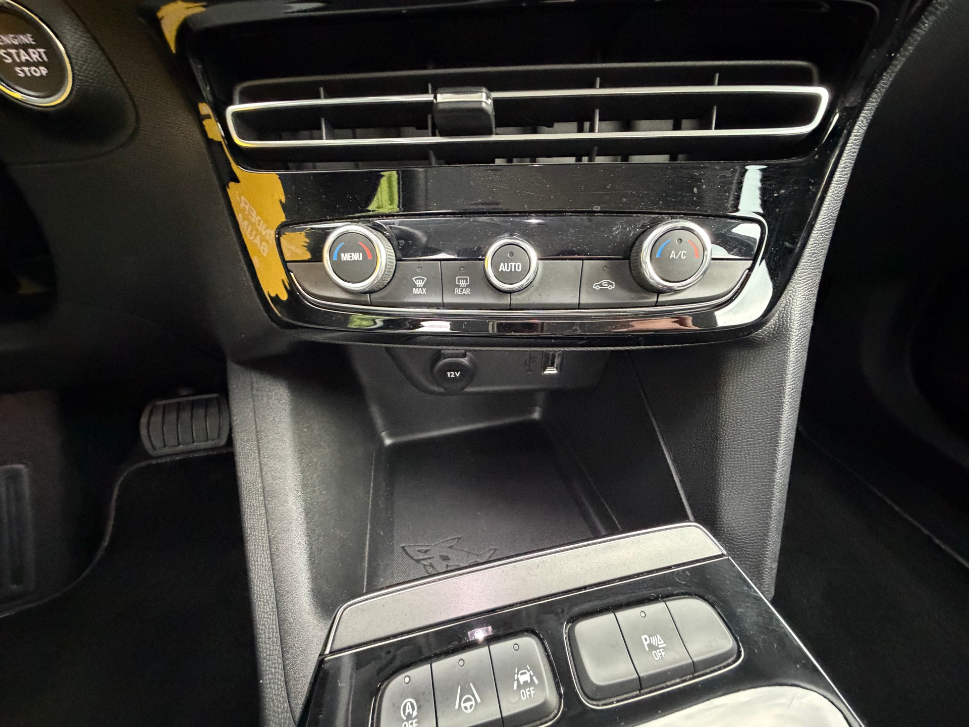 OPEL Mokka 1.2 Direct Injection Turbo Elegance Aut.-image-13