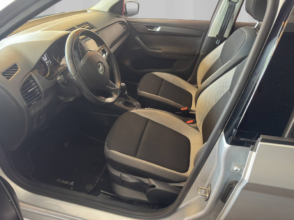 SKODA Fabia Combi 1.2 TSI Ambition DSG-image-7