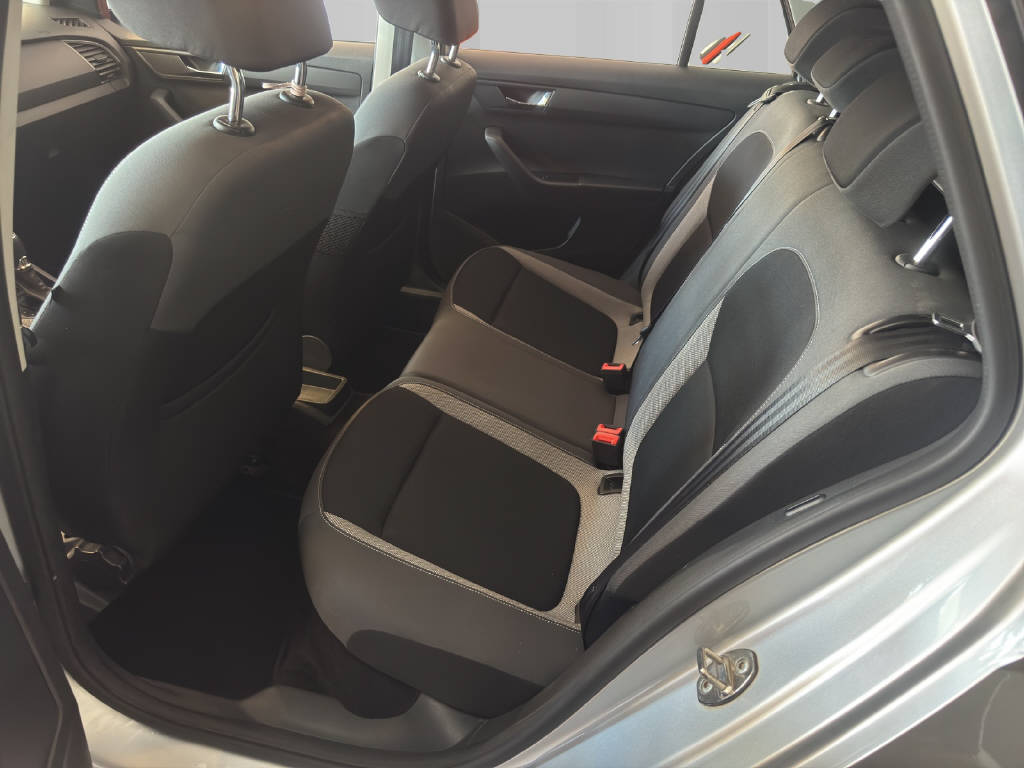 SKODA Fabia Combi 1.2 TSI Ambition DSG-image-8