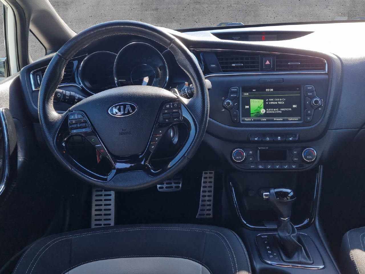 KIA Cee'd 1.6 CRDi Trend-image-5