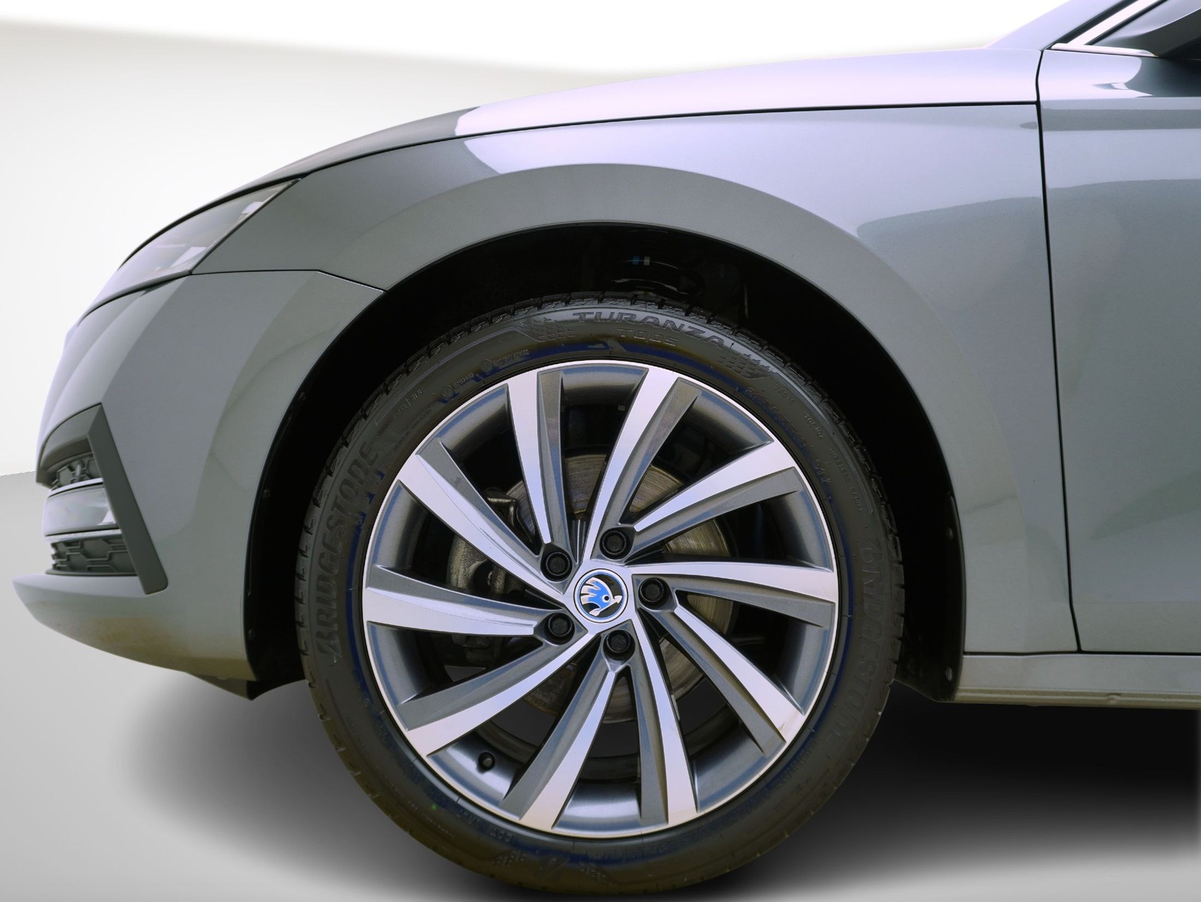 SKODA Octavia 2.0 TSI DSG Style 4x4-image-6