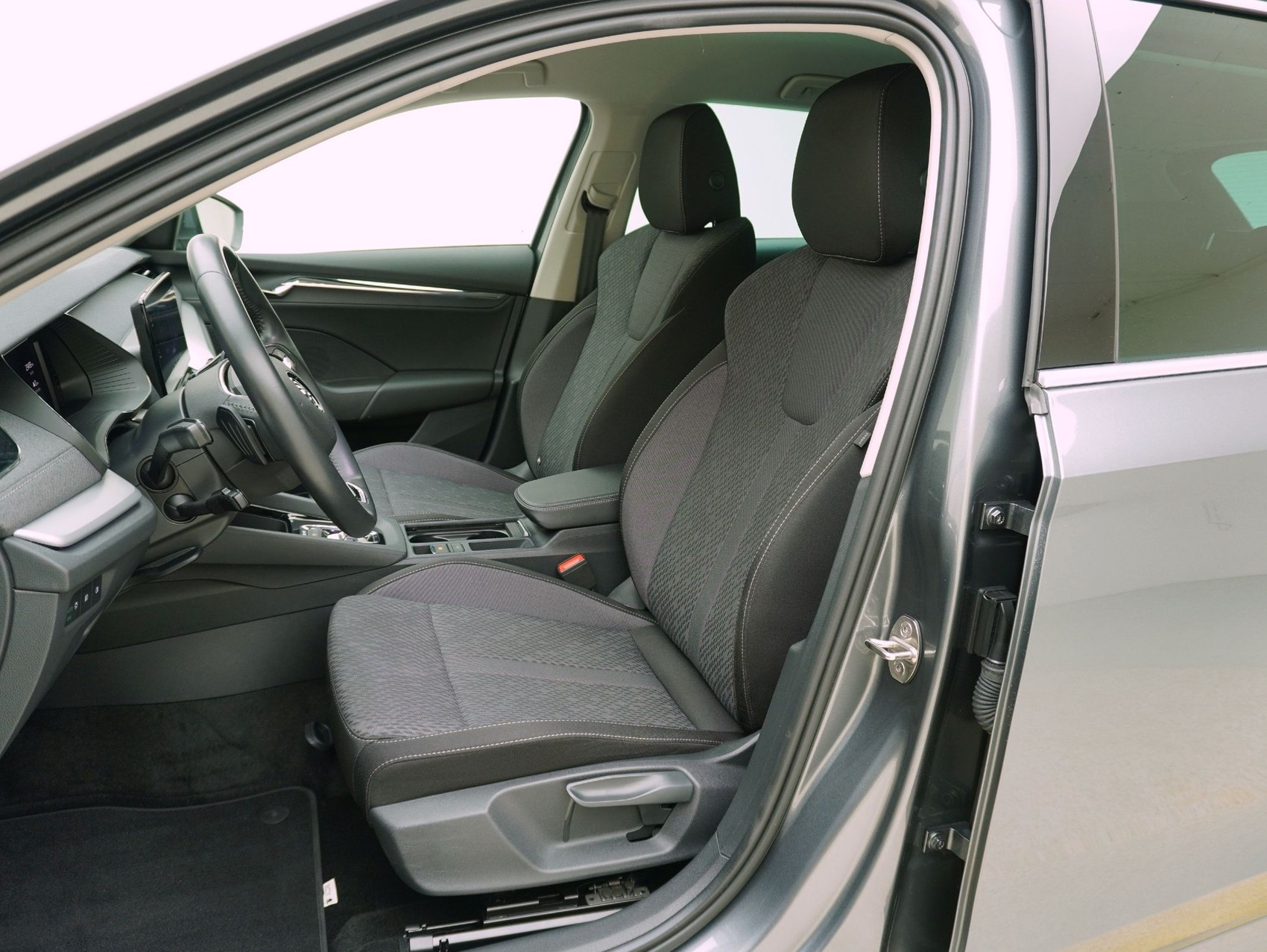 SKODA Octavia 2.0 TSI DSG Style 4x4-image-8