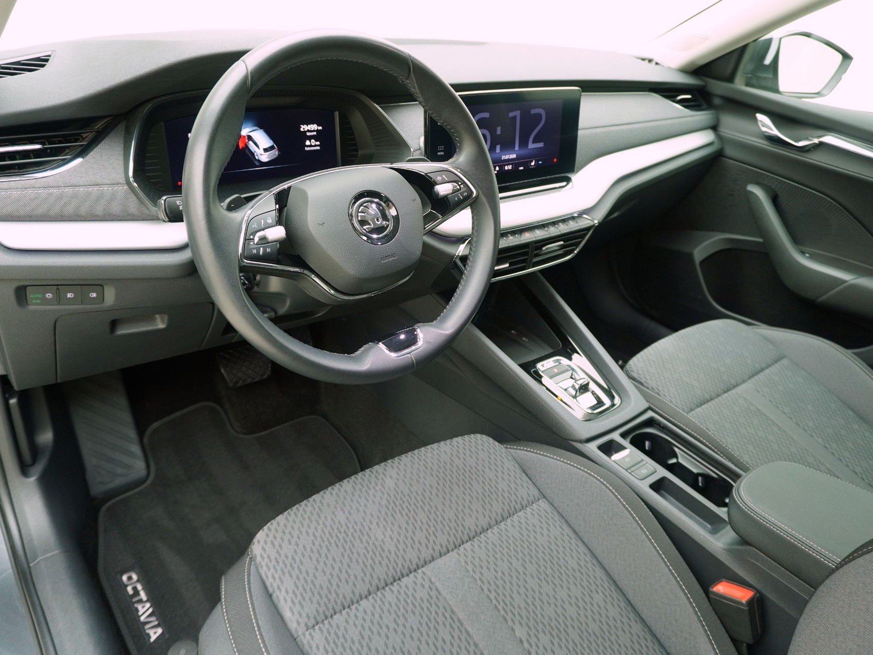 SKODA Octavia 2.0 TSI DSG Style 4x4-image-9