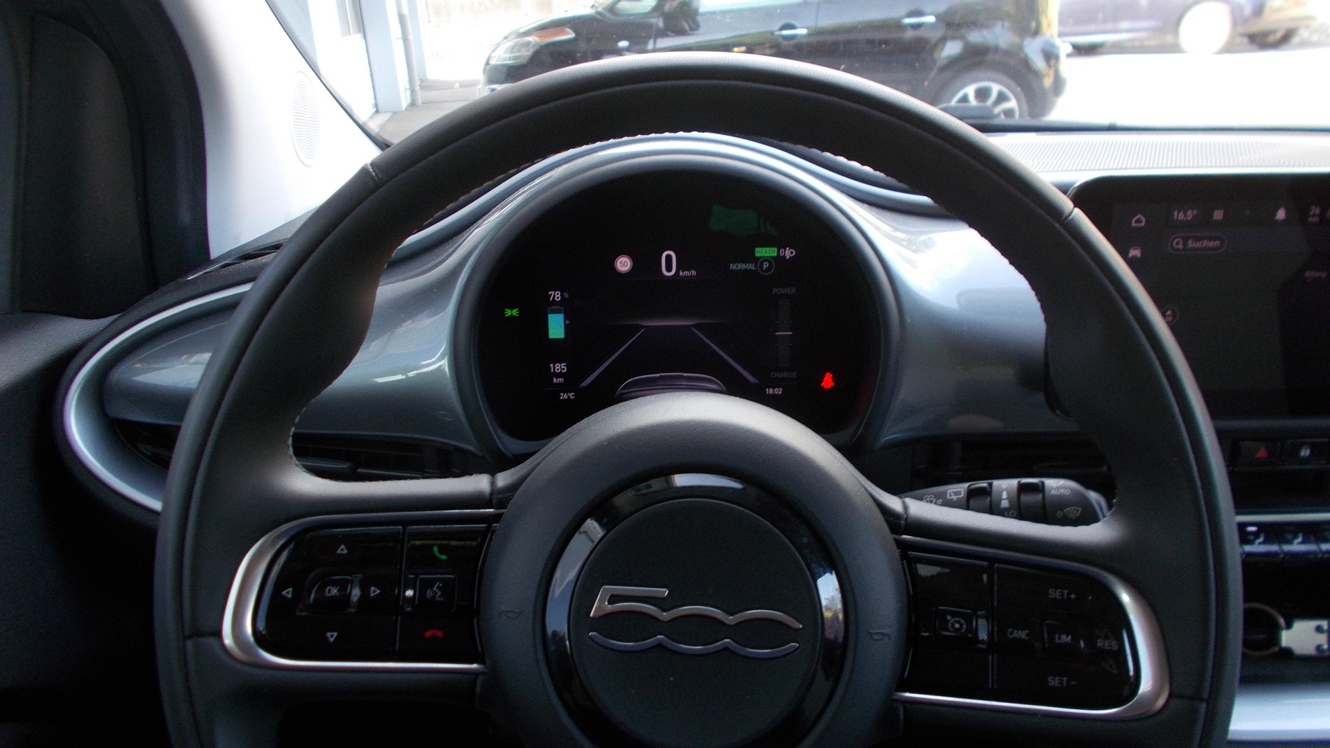 FIAT 500 electric 87 kW Icon-image-8