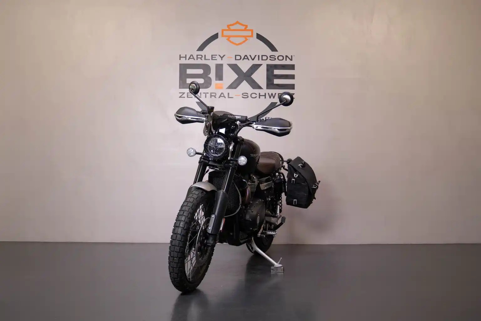 TRIUMPH Scrambler 1200 XC-showroom-element-1