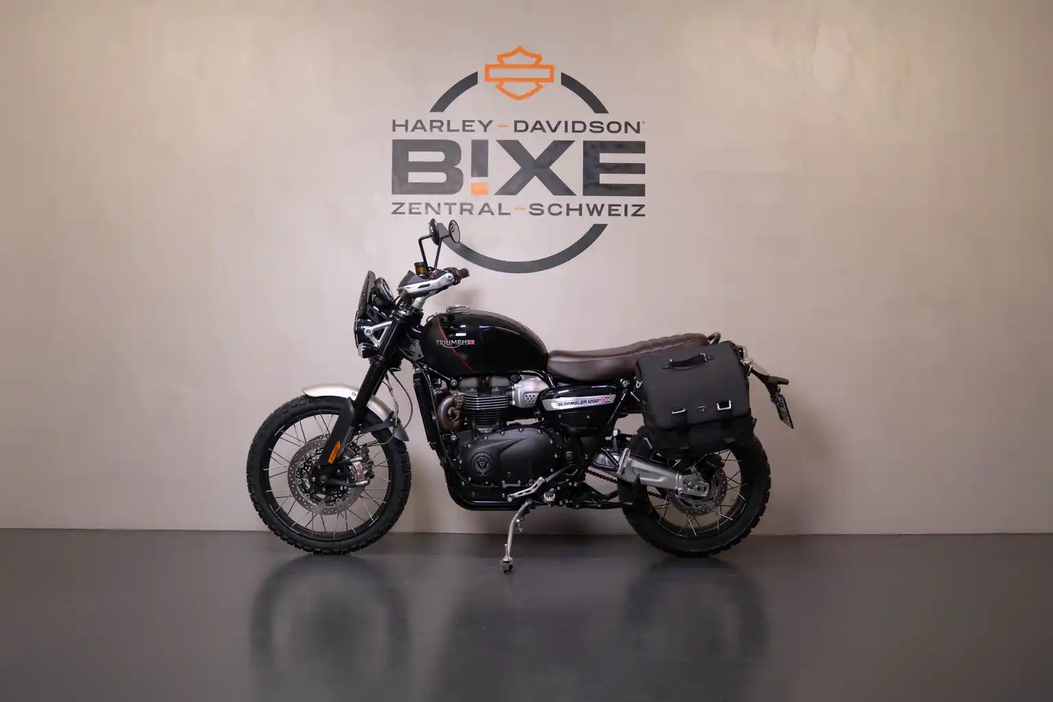 TRIUMPH Scrambler 1200 XC-showroom-element-2
