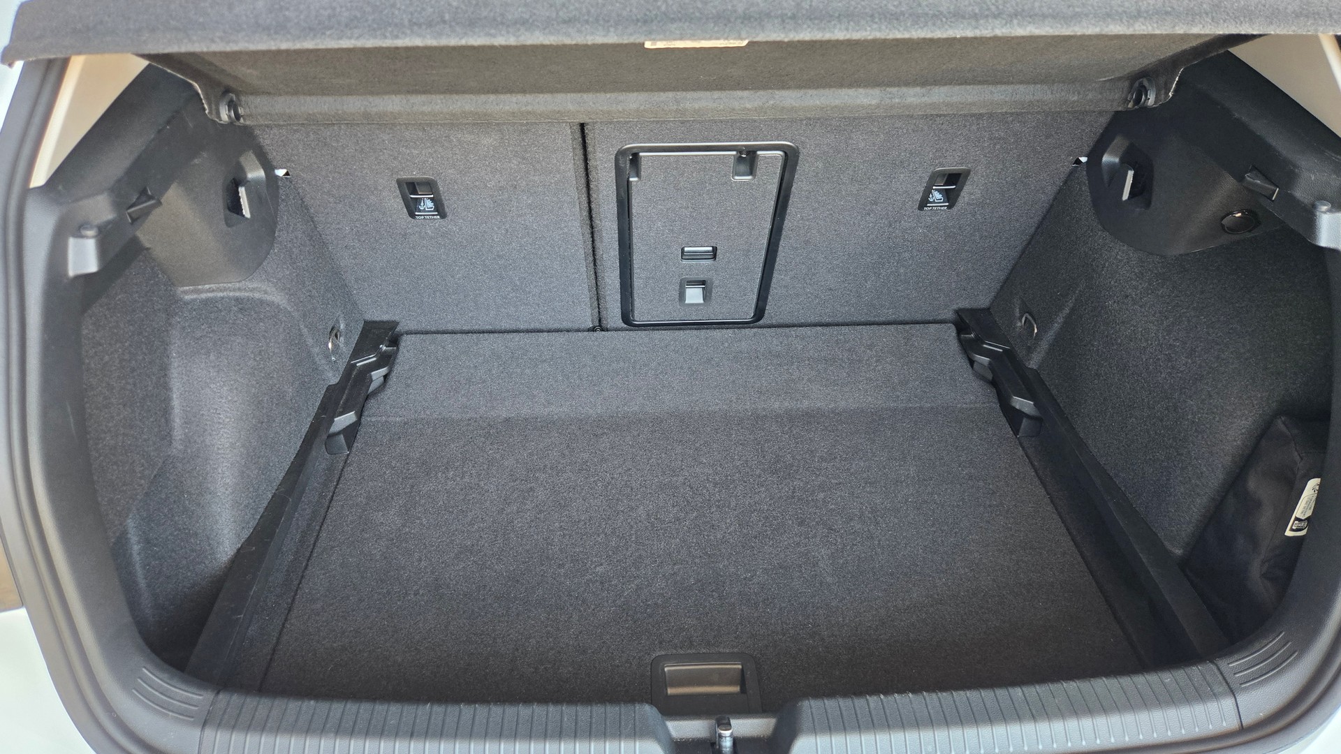 VW Golf 1.5 e TSI mHEV United DSG-image-12