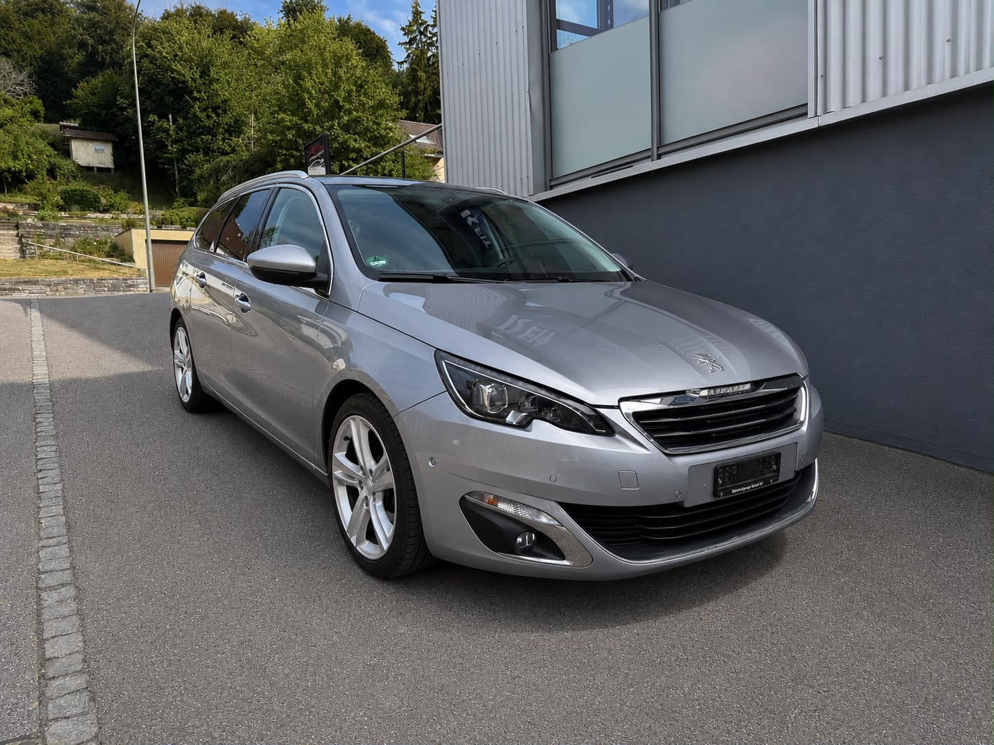 PEUGEOT 308 SW 1.2 THP Féline Automatic