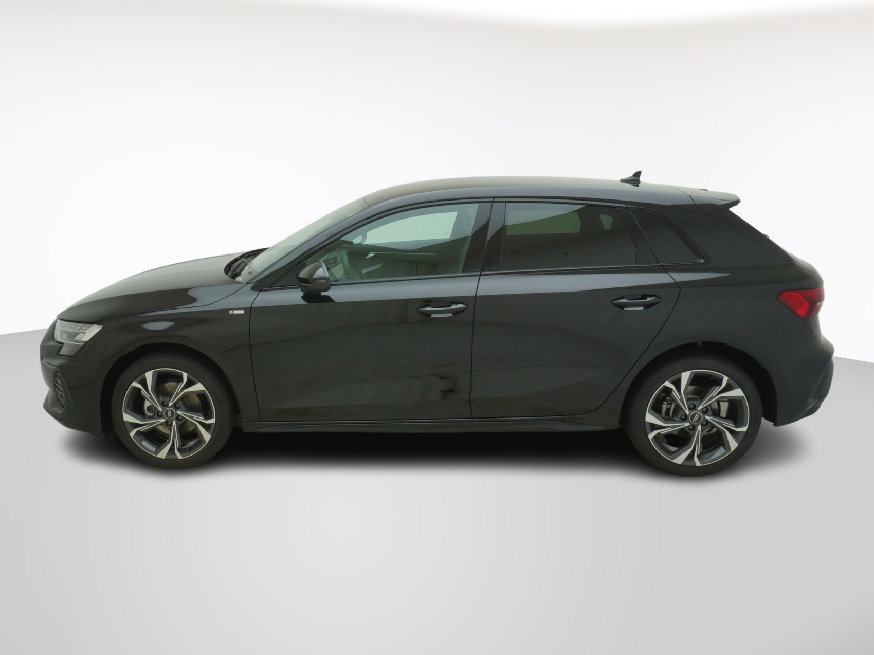 AUDI A3 Sportback 1.5 35 TFSI S line S-Tronic-image-1