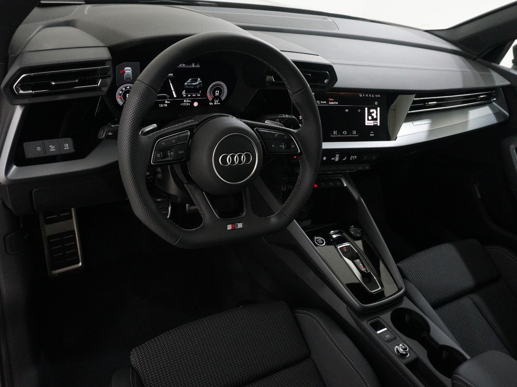 AUDI A3 Sportback 1.5 35 TFSI S line S-Tronic-image-9