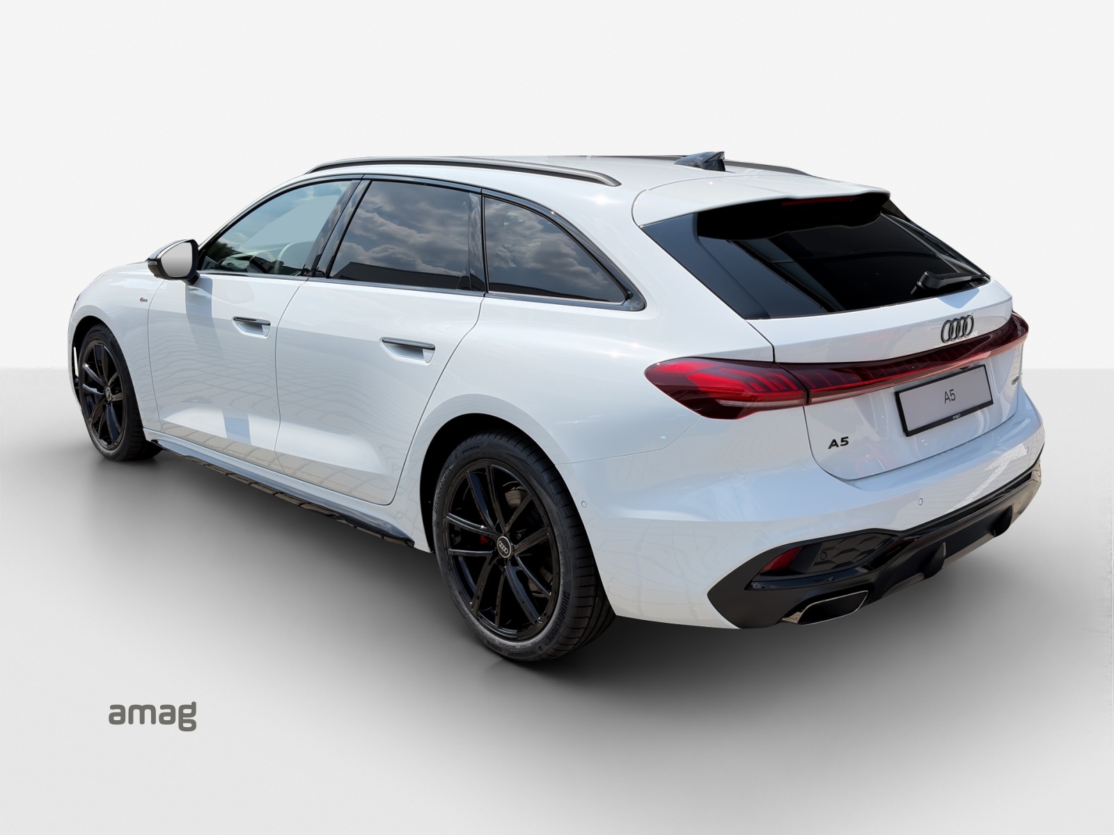 AUDI A5 Avant TFSI quattro 150 kW S tronic-image-2