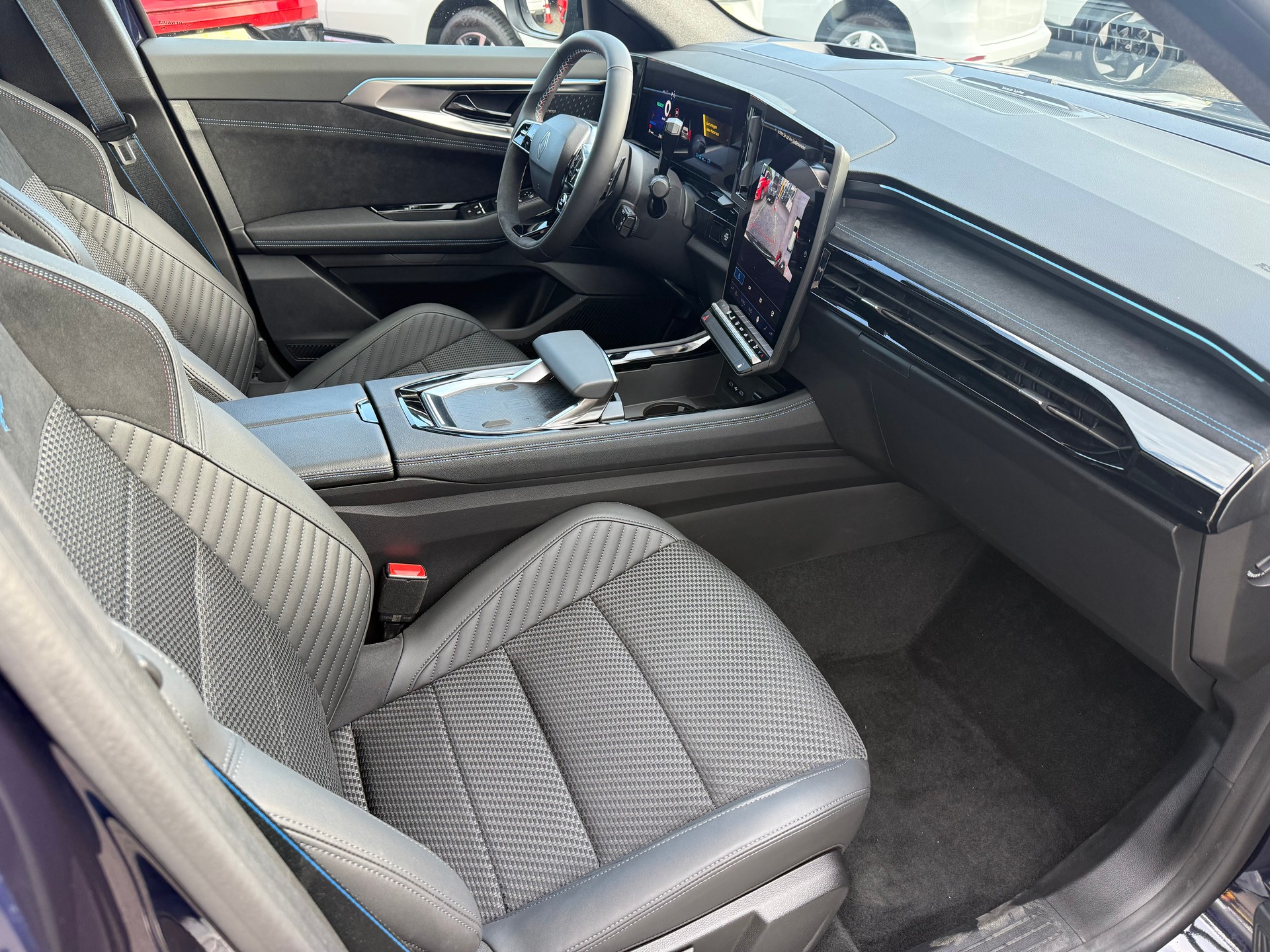 RENAULT Espace 1.2 E-Tech 200 Esprit Alpine 7-Sitze-image-8