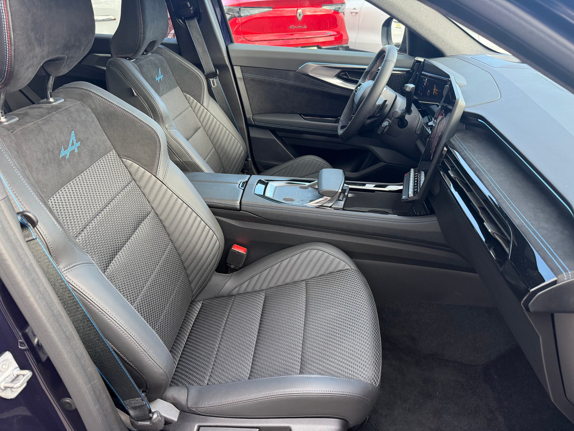 RENAULT Espace 1.2 E-Tech 200 Esprit Alpine 7-Sitze-image-9
