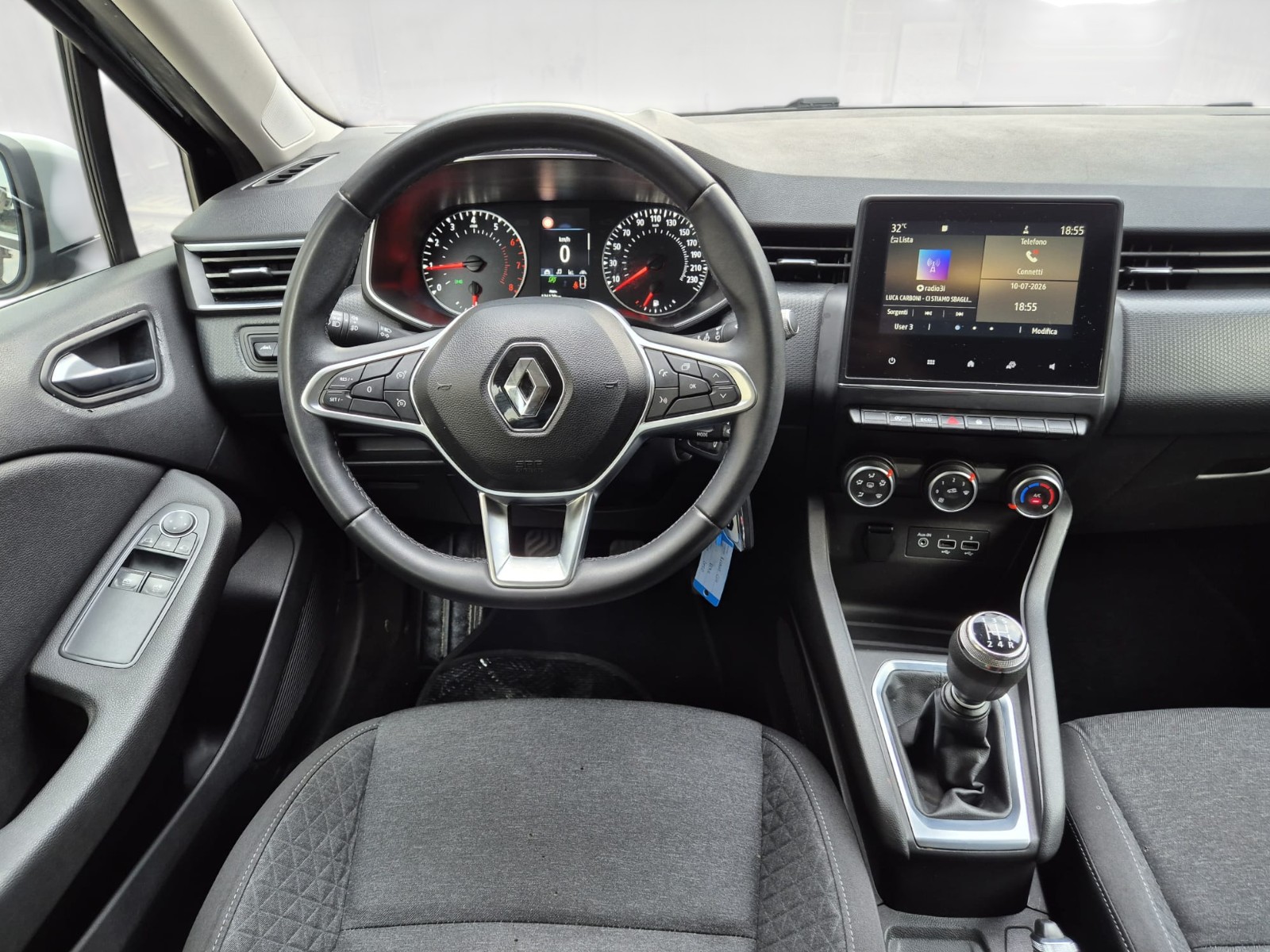RENAULT Clio 1.0 Intens-image-10