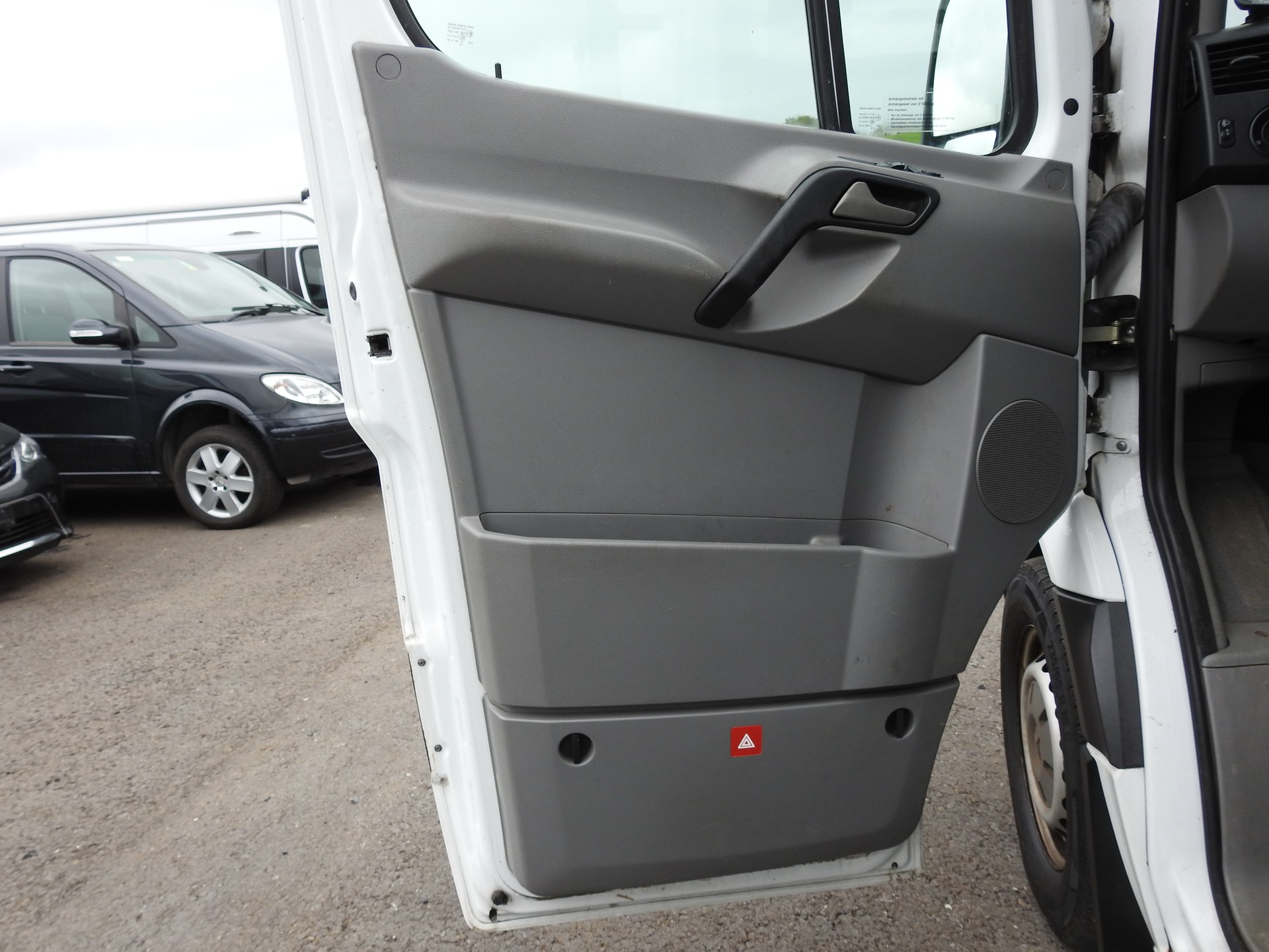 MERCEDES-BENZ Sprinter 315 CDI Standard-image-9