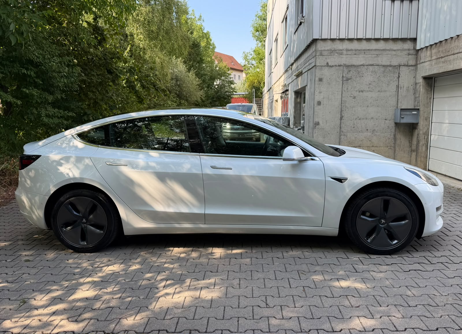 TESLA Model 3 Long Range Dual Motor AWD-image-5