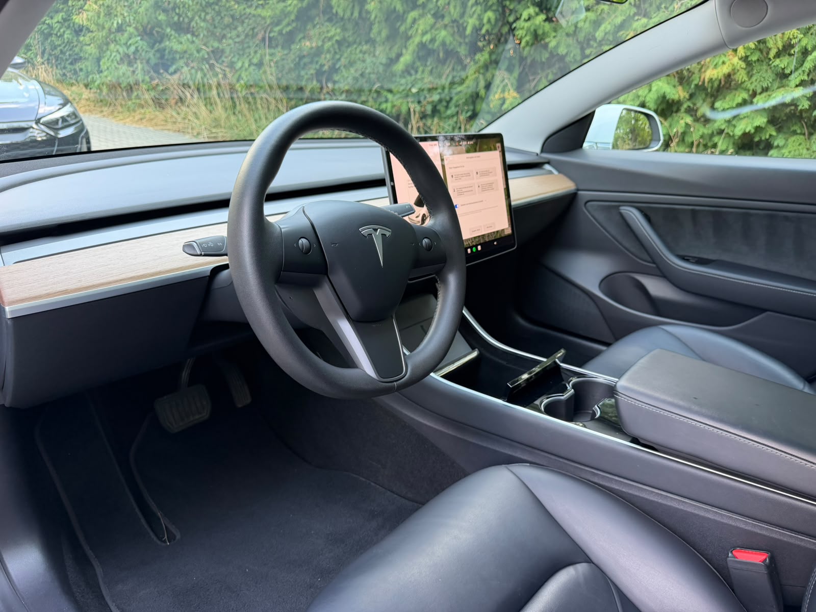 TESLA Model 3 Long Range Dual Motor AWD-image-10