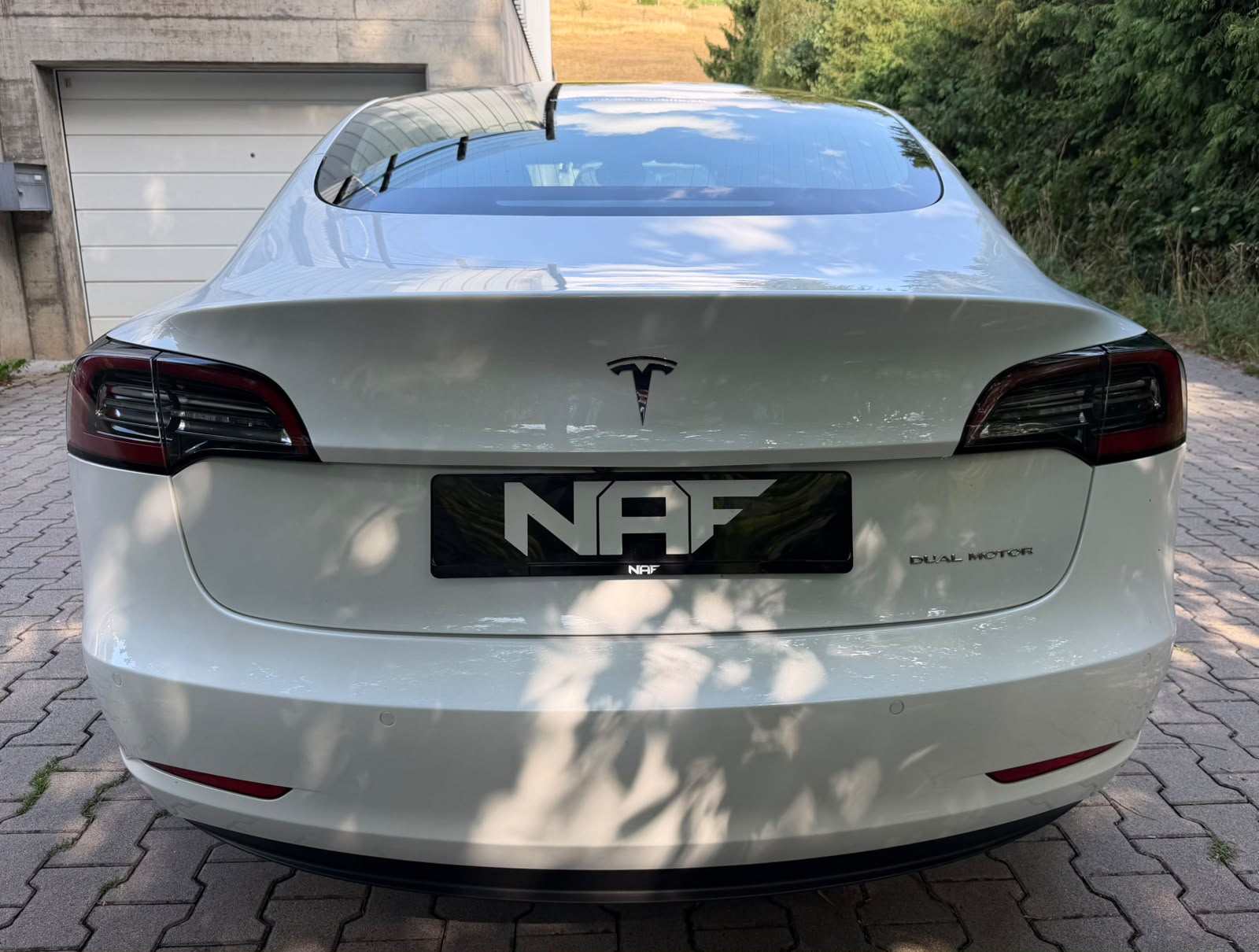 TESLA Model 3 Long Range Dual Motor AWD-image-3