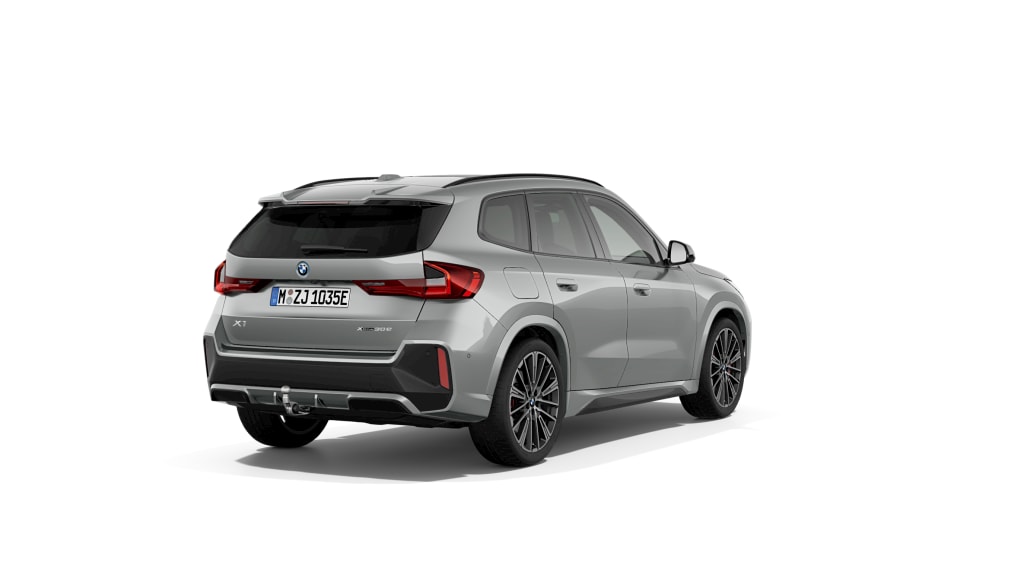 BMW X1 30e xDrive M Sport Pro (CH) AHK ** Spacesilber métallisé ** 📍-image-5