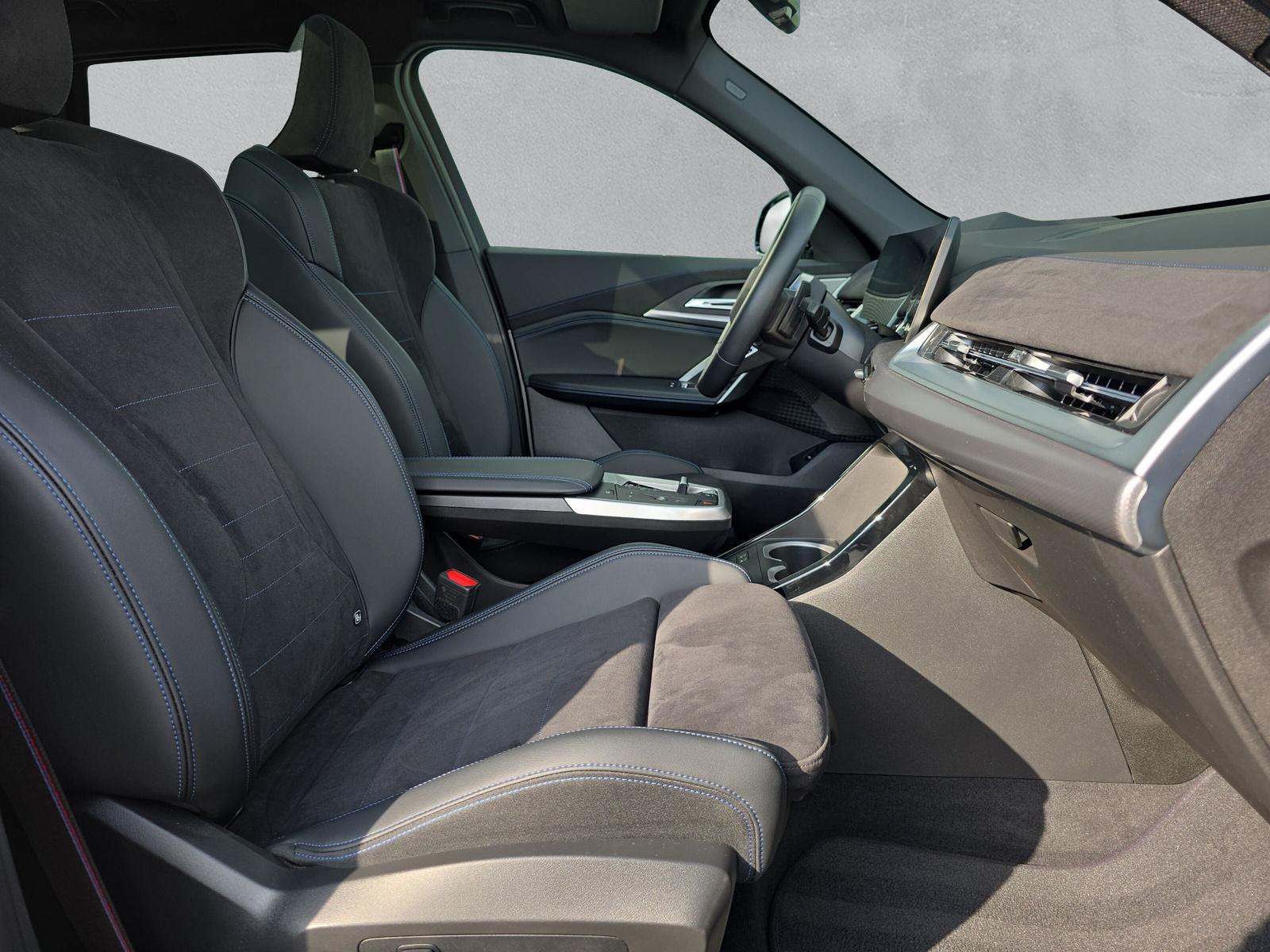 BMW X1 30e xDrive M Sport Pro (CH) AHK ** Spacesilber métallisé ** SoH à 99% **-image-14