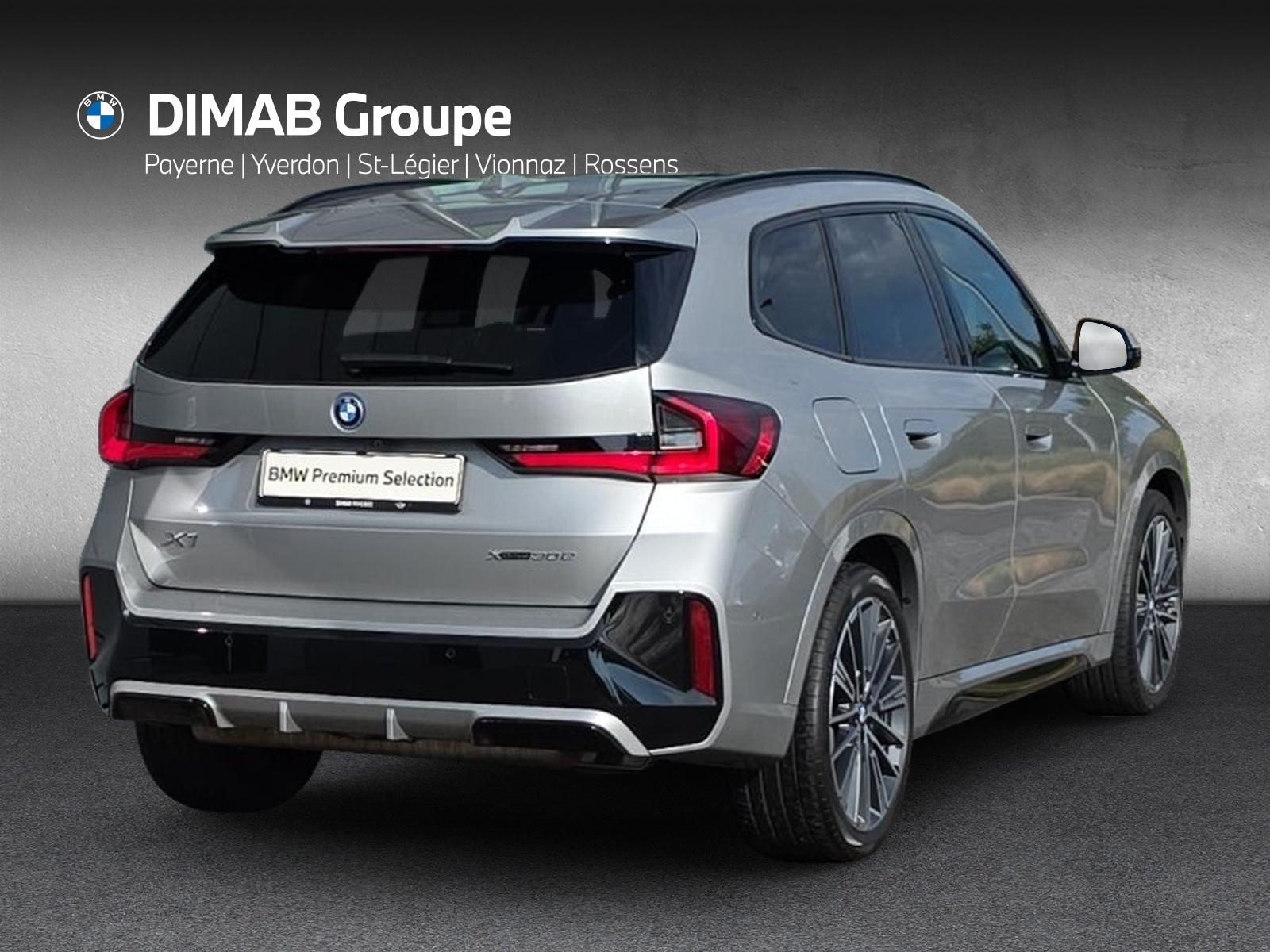 BMW X1 30e xDrive M Sport Pro (CH) AHK ** Spacesilber métallisé ** SoH à 99% **-image-5
