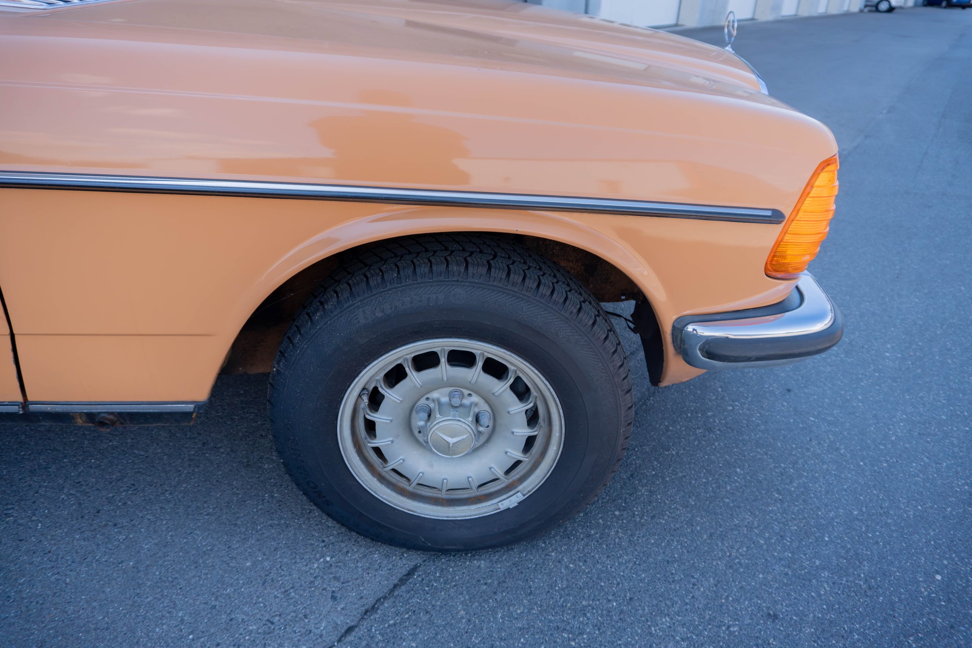 MERCEDES-BENZ 280 E Automatic-image-6