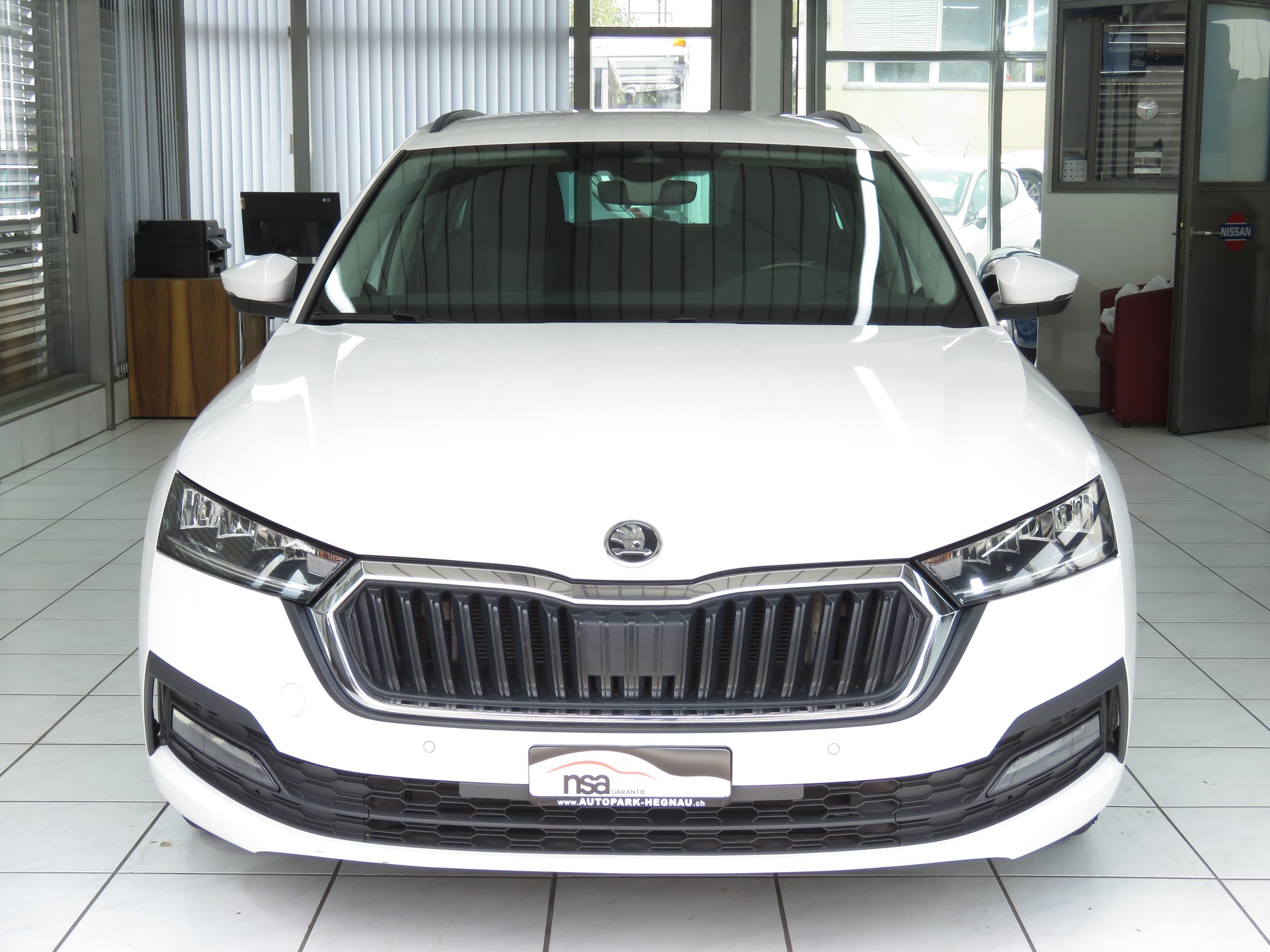 SKODA Octavia Combi 2.0 TDI DSG Ambition 4x4 (Automat, AHK 2.0 t)-image-1