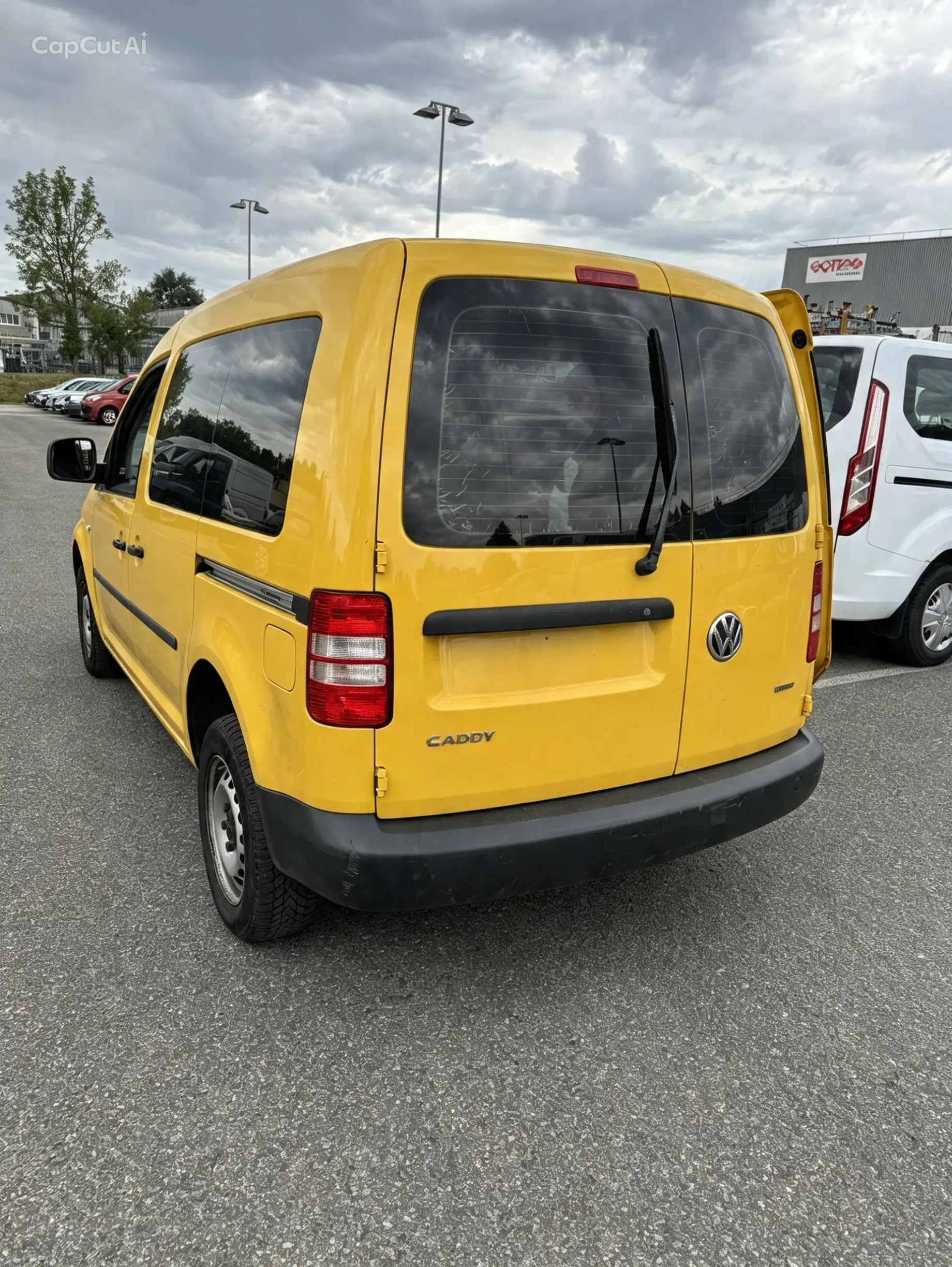 VW Caddy 2.0 TDI 4Motion Comfortline-image-2