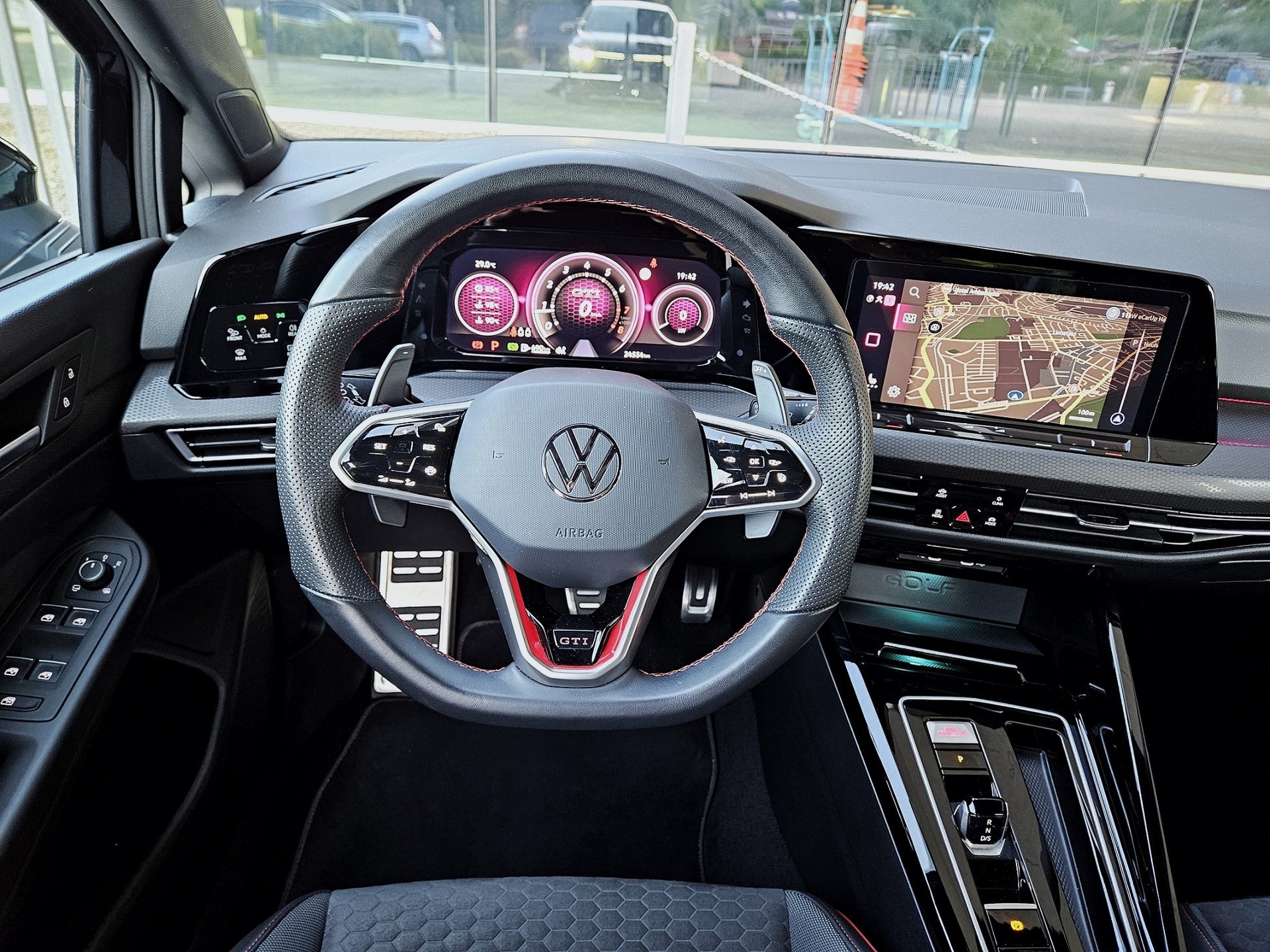 VW Golf 2.0 TSI GTI Clubsport DSG-image-21