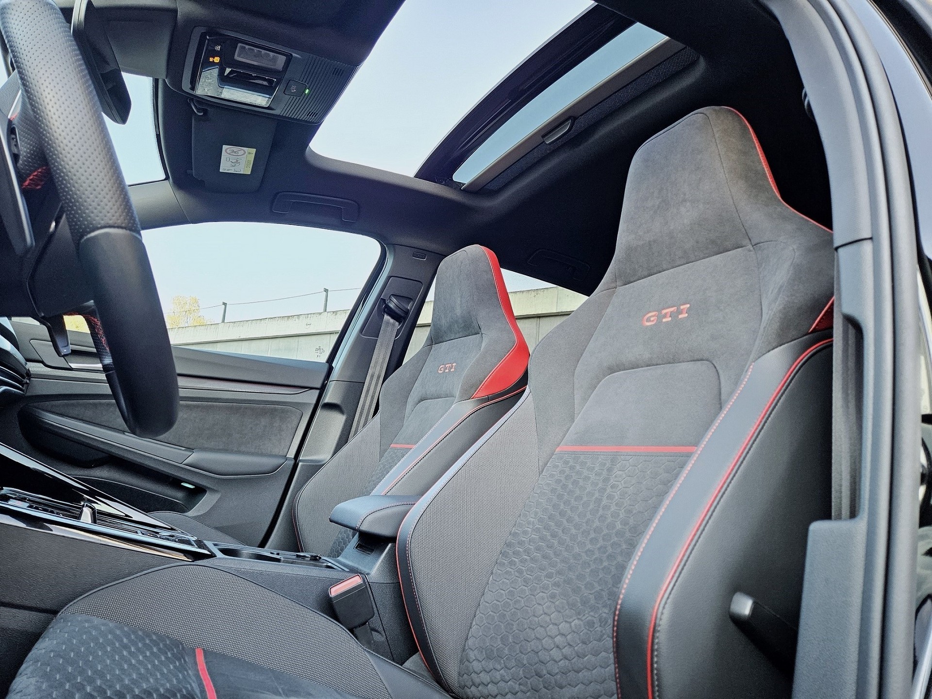 VW Golf 2.0 TSI GTI Clubsport DSG-image-20