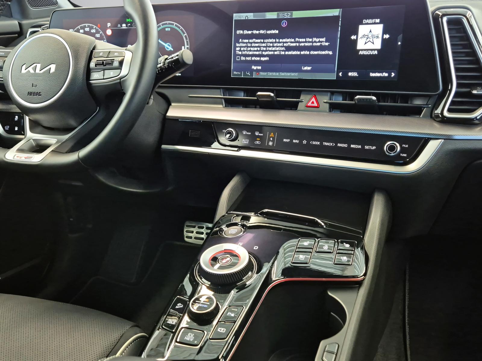 KIA Sportage 1.6 T-GDi PHEV GT-Line-image-11