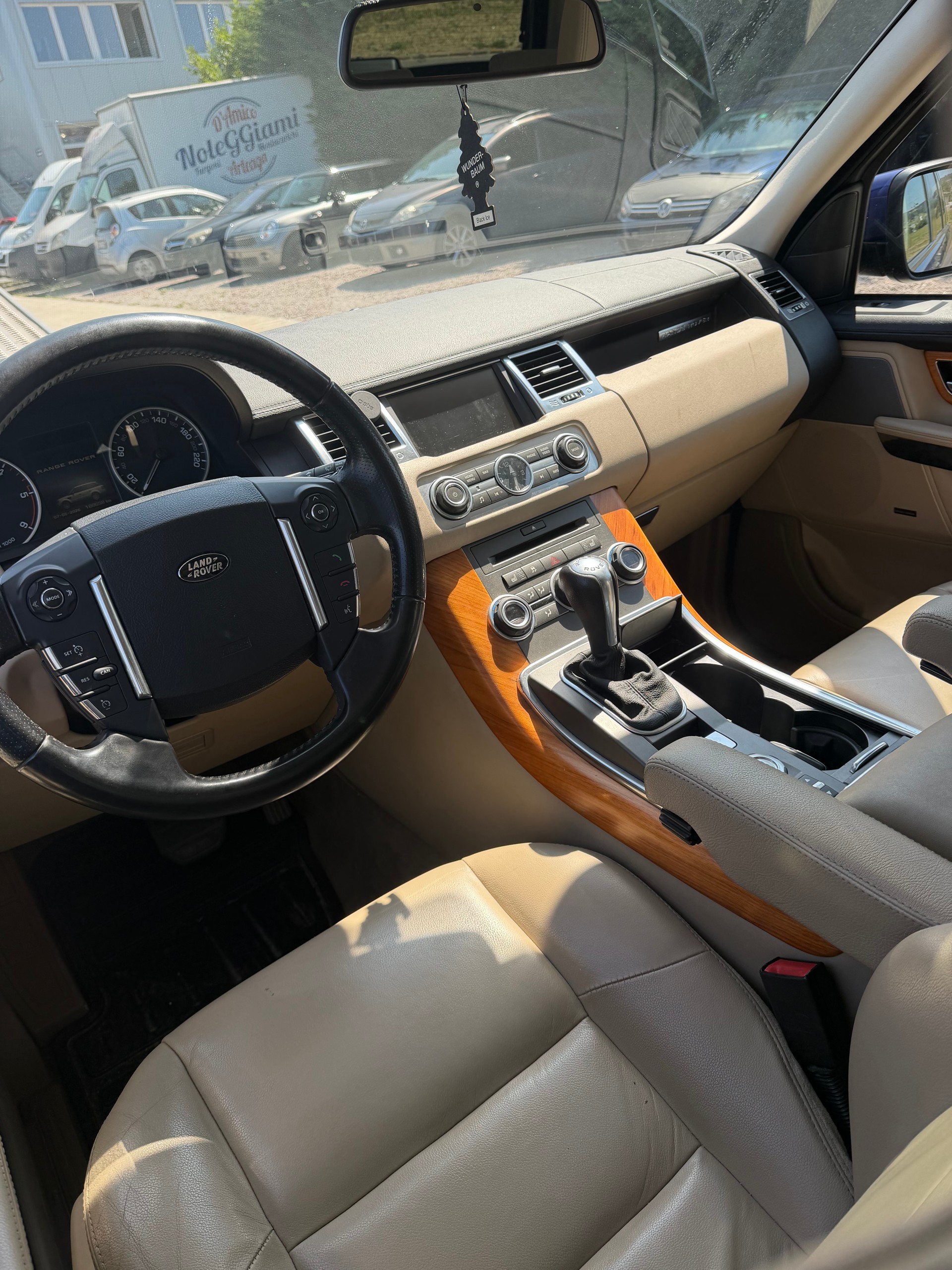 LAND ROVER Range Rover Sport 3.0 TDV6 HSE Automatic-image-7