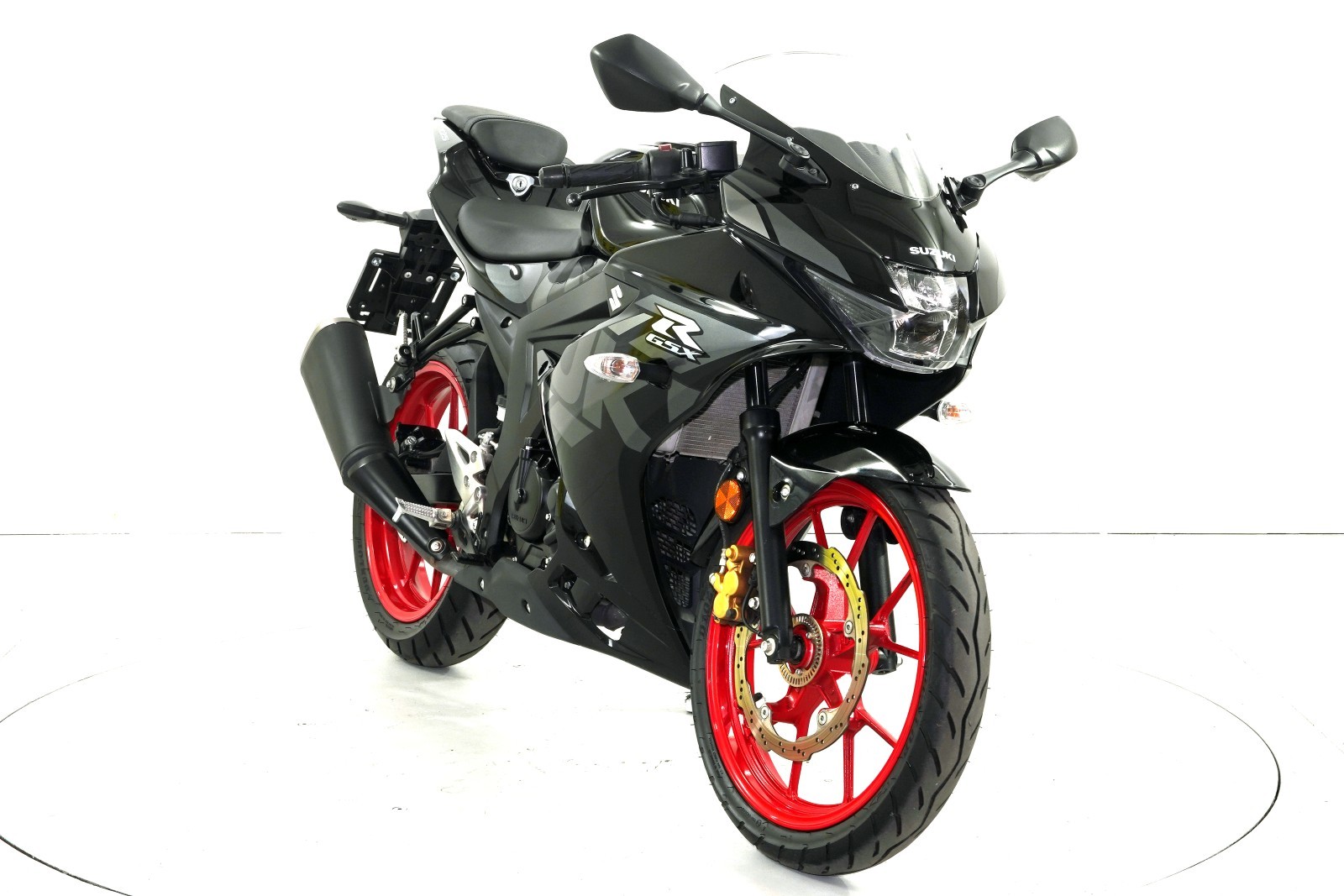 SUZUKI GSX-R 125-showroom-element-1