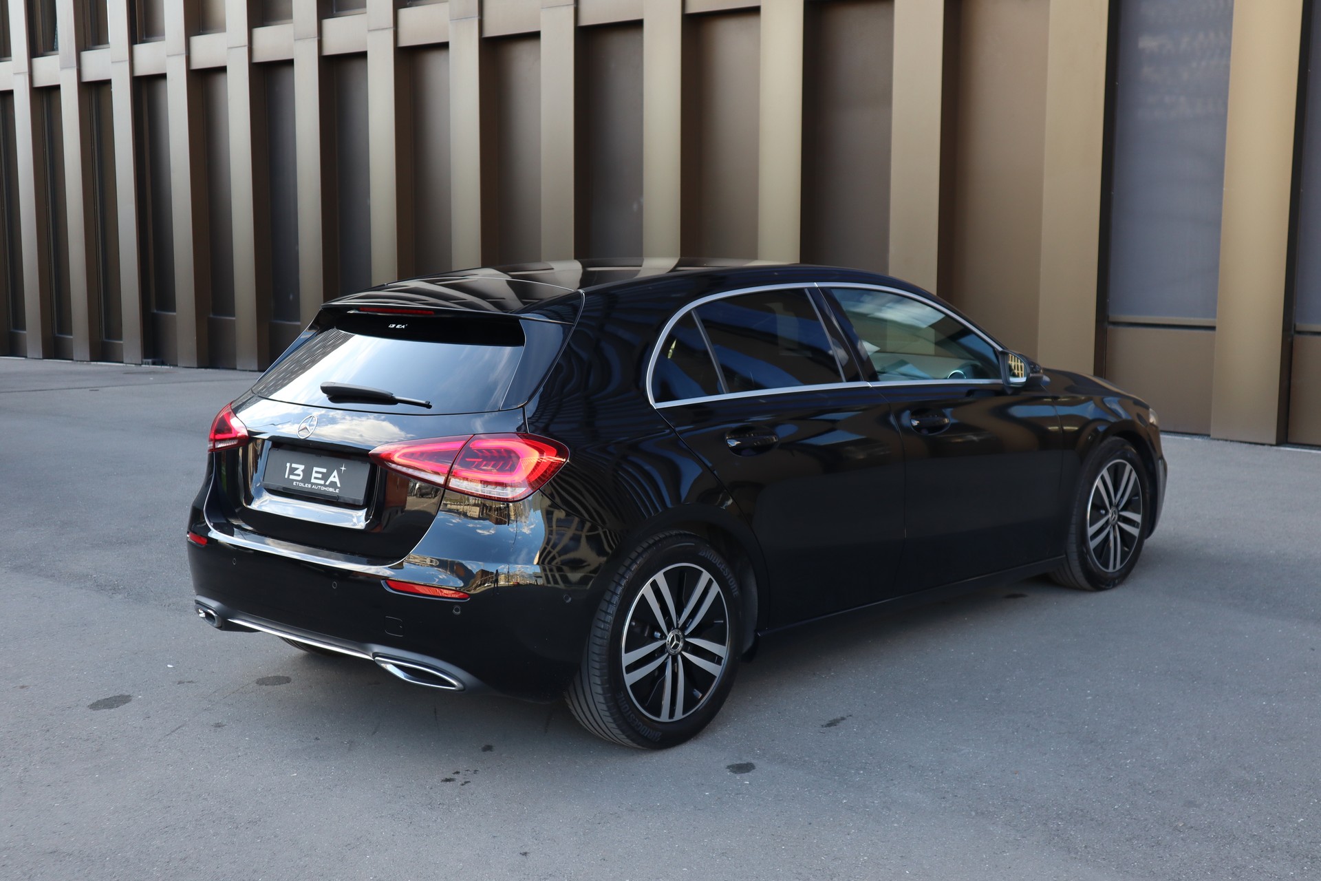 MERCEDES-BENZ A 180 Progressive 7G-DCT-image-5