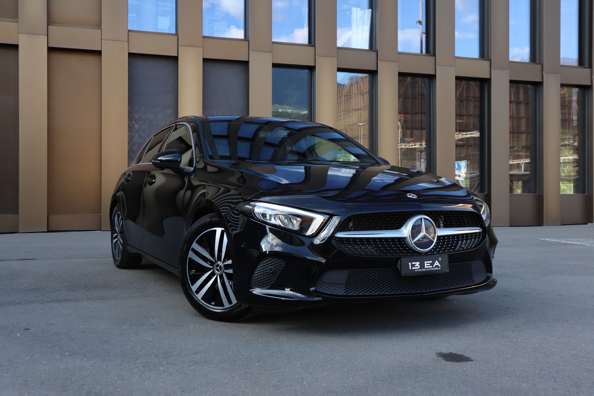 MERCEDES-BENZ A 180 Progressive 7G-DCT