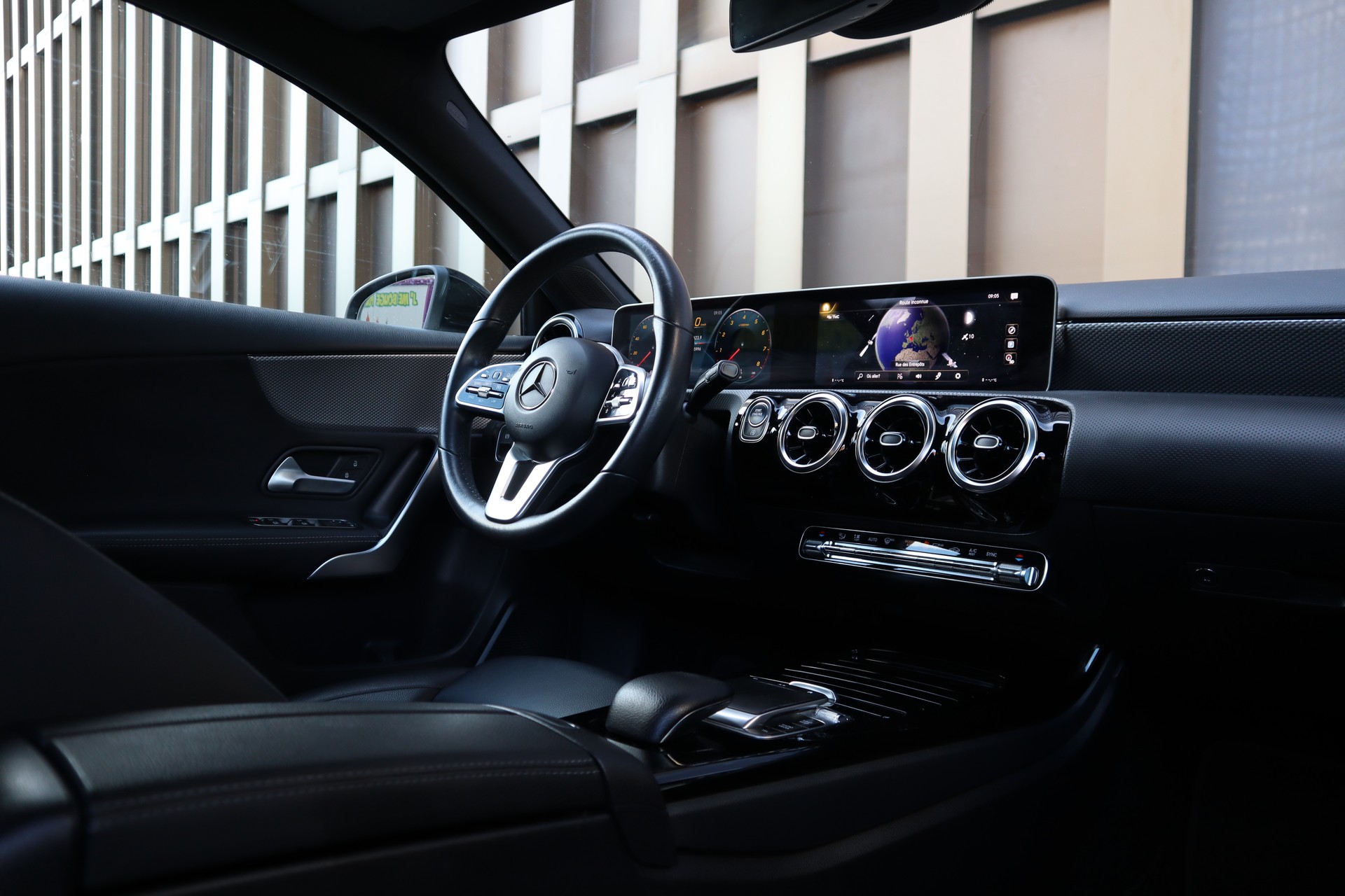 MERCEDES-BENZ A 180 Progressive 7G-DCT-image-10