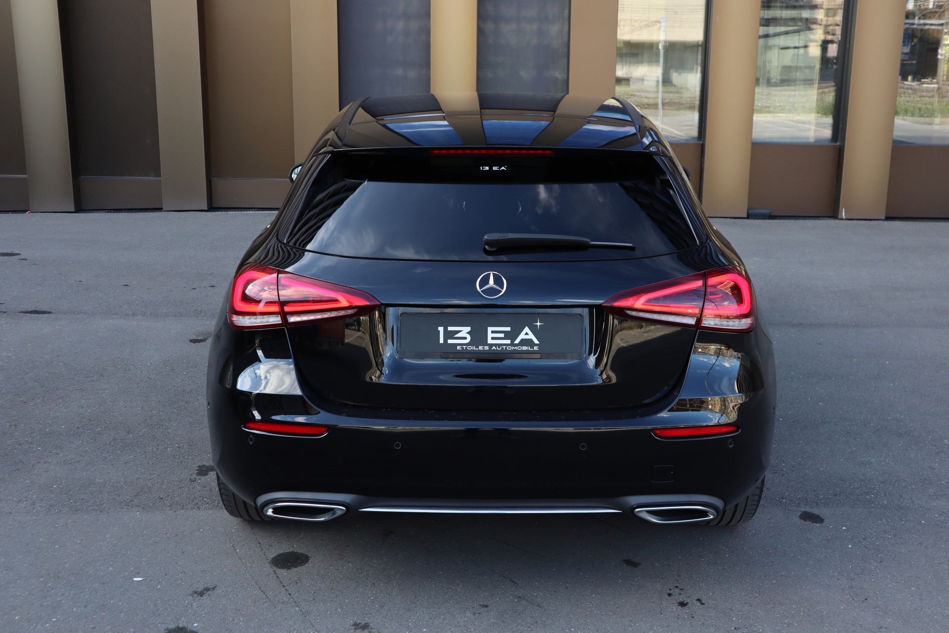MERCEDES-BENZ A 180 Progressive 7G-DCT-image-4