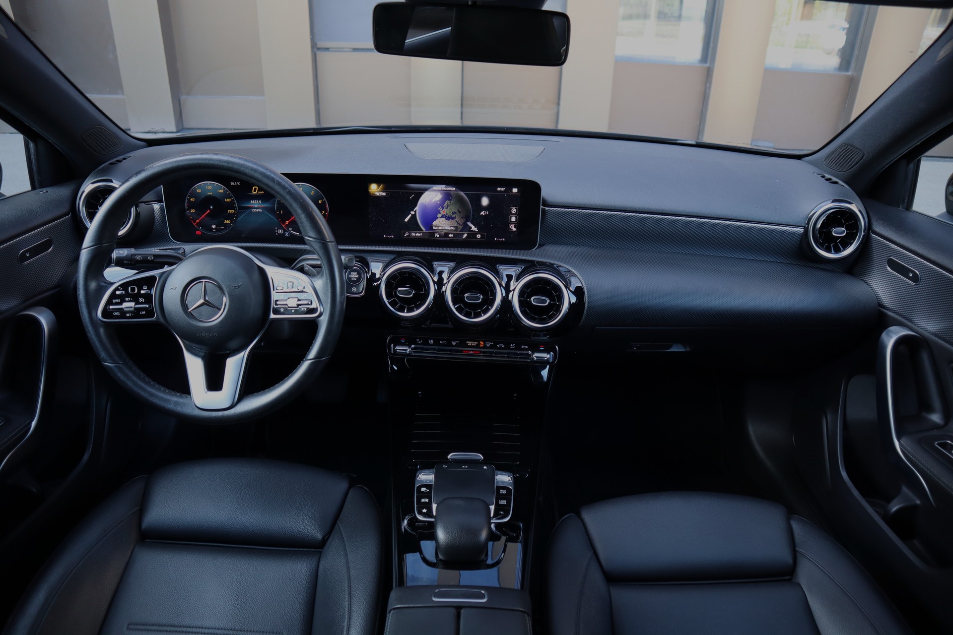 MERCEDES-BENZ A 180 Progressive 7G-DCT-image-11
