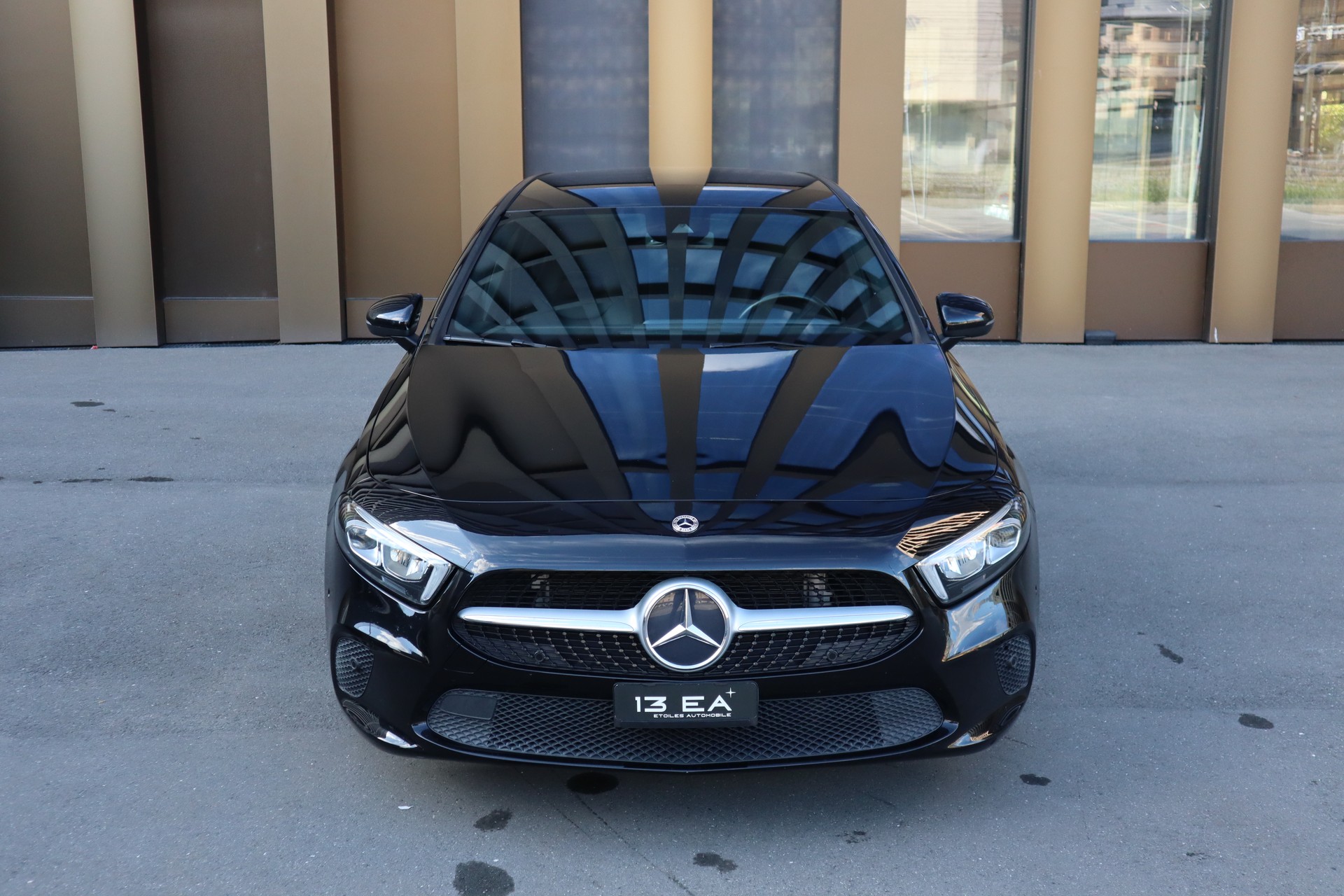 MERCEDES-BENZ A 180 Progressive 7G-DCT-image-1