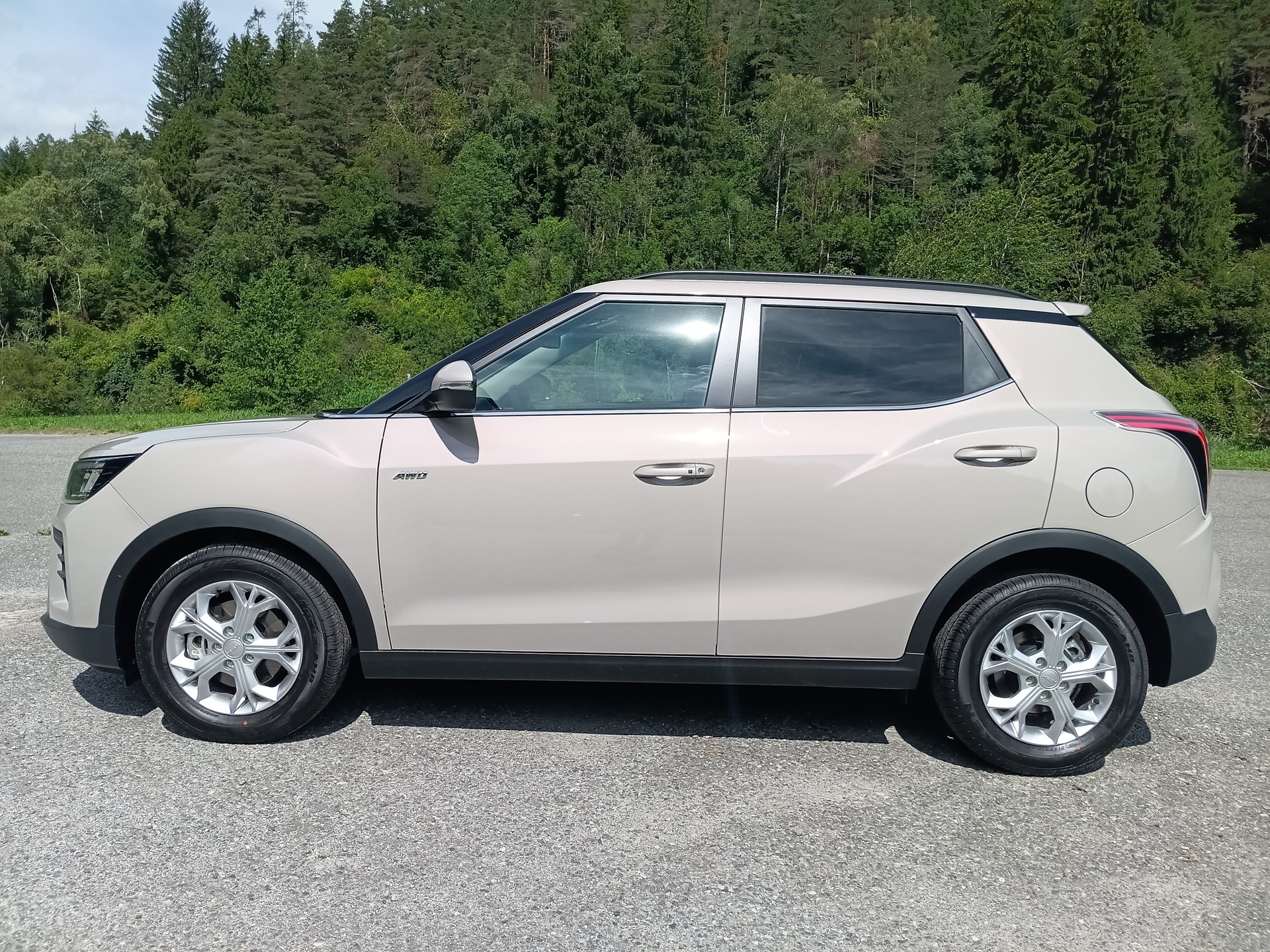 KGM-SsangYong Tivoli 1.5 T GDI Steel 4WD Automat-image-7