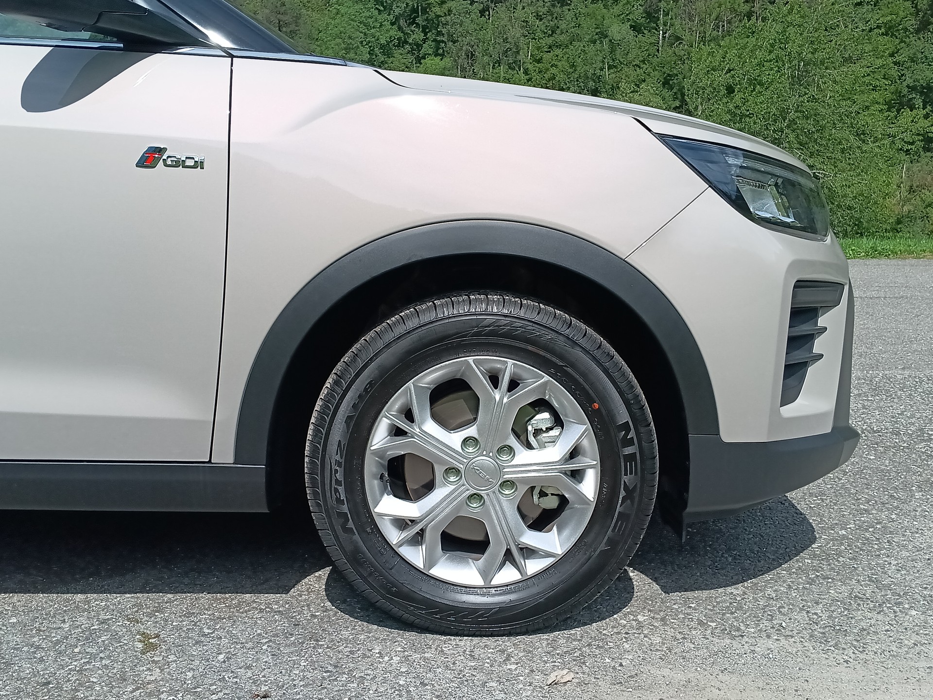 KGM-SsangYong Tivoli 1.5 T GDI Steel 4WD Automat-image-3